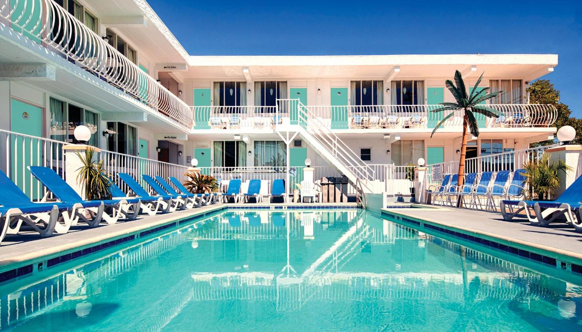 Daytona Inn and Suites photo 3