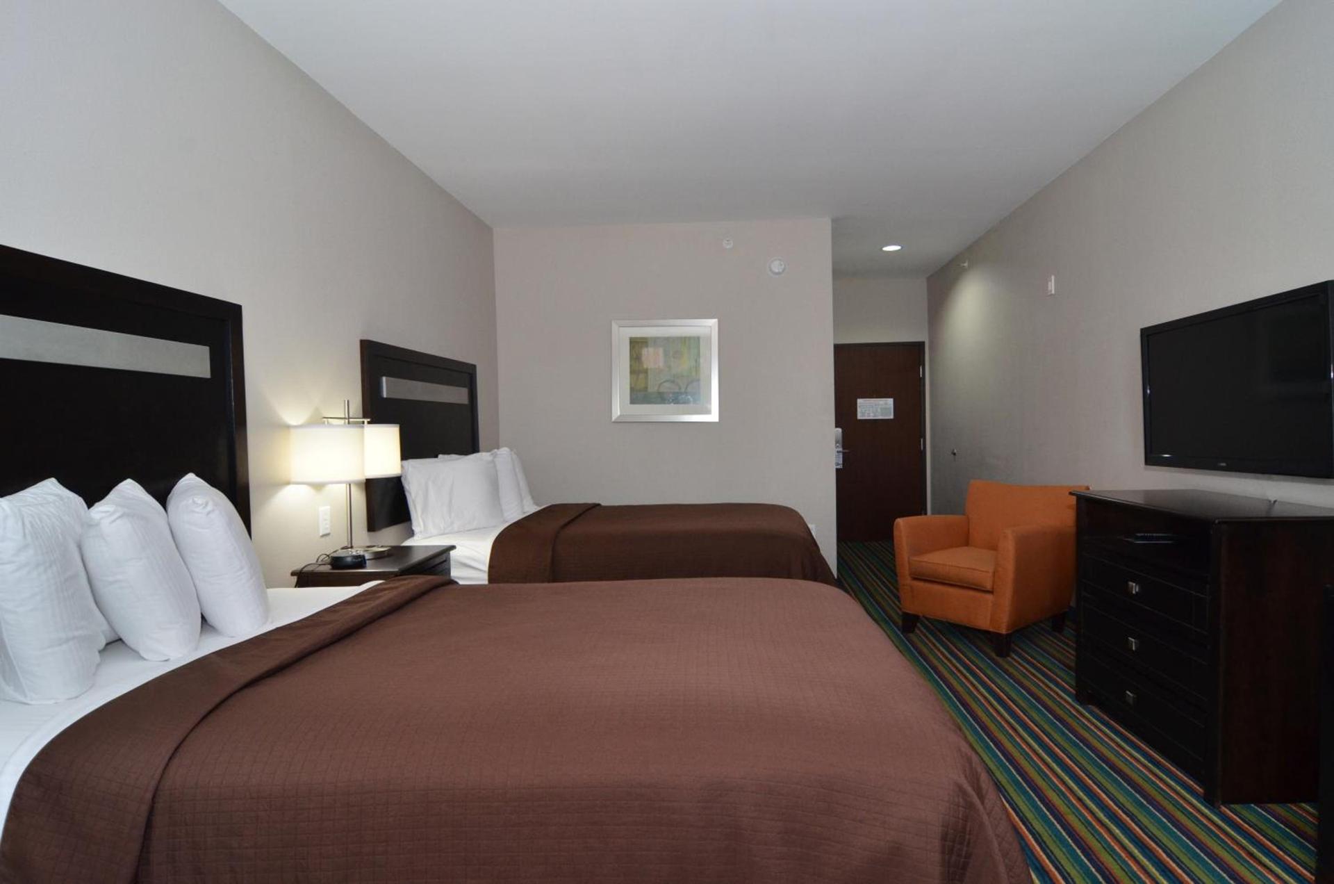 Quality Inn & Suites Kenedy - Karnes City photo 9