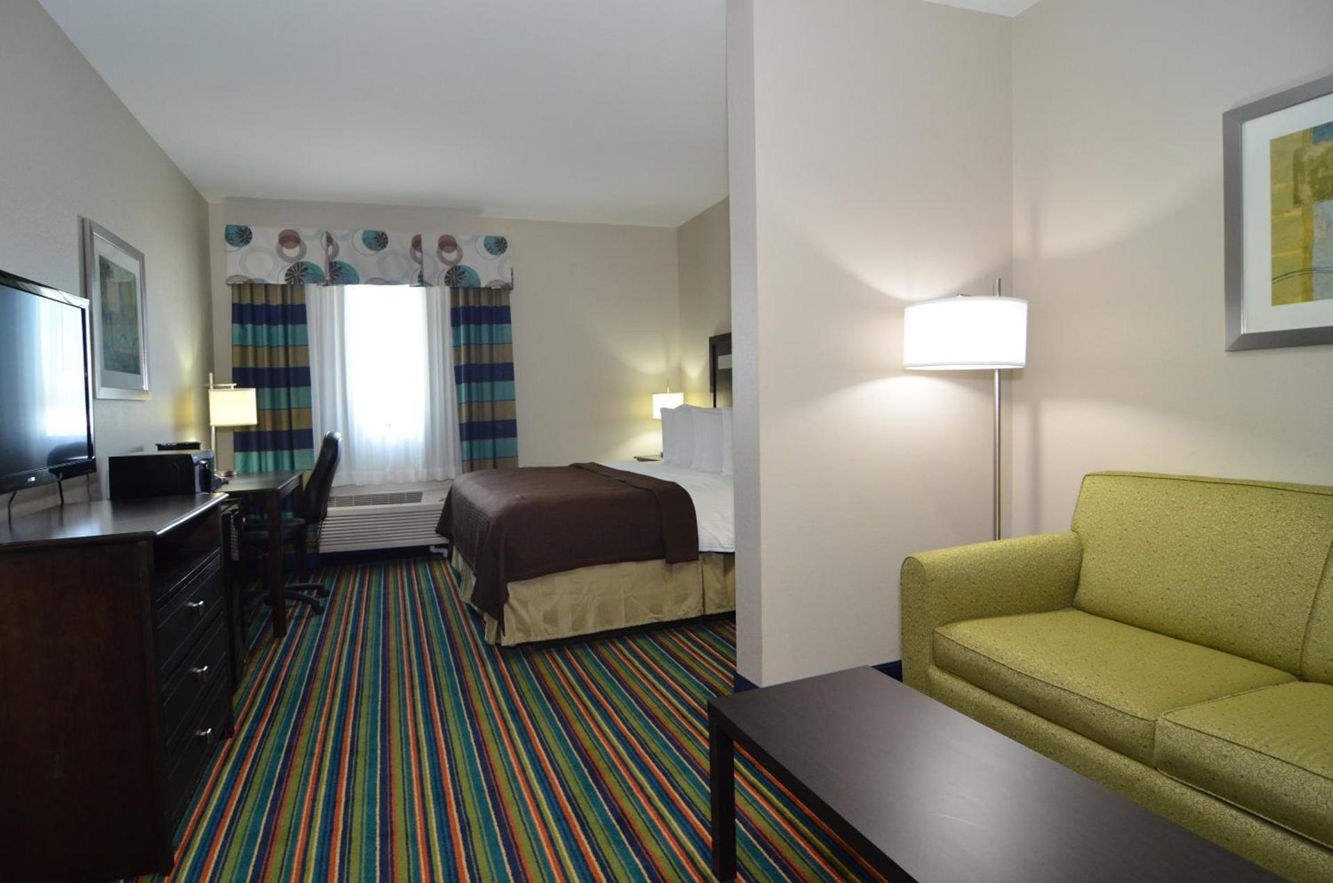 Quality Inn & Suites Kenedy - Karnes City photo 10