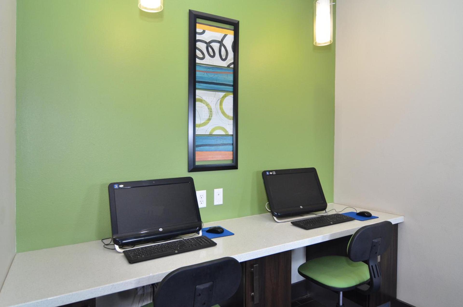 Quality Inn & Suites Kenedy - Karnes City photo 6