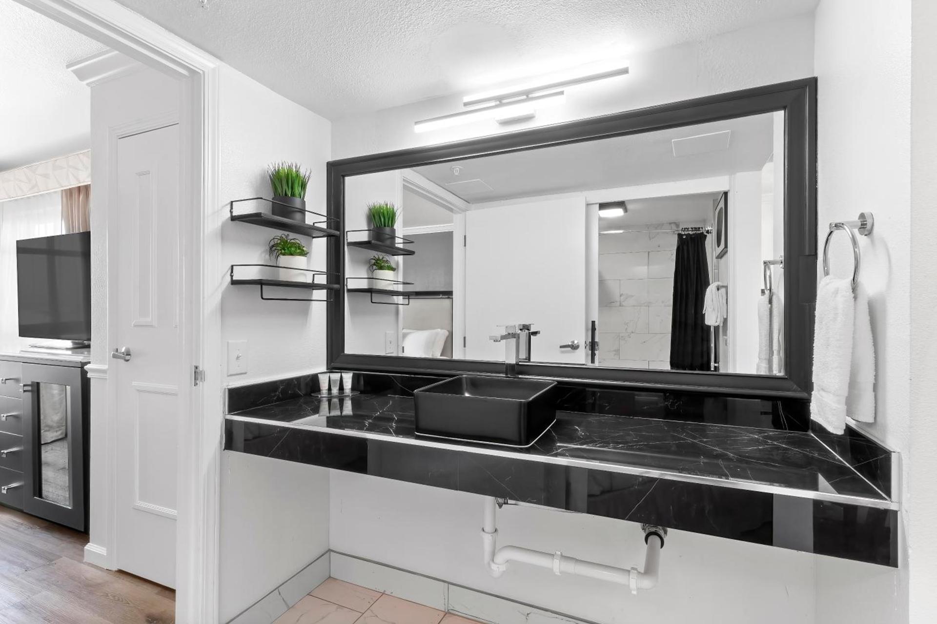 Ascot Suites Morro Bay photo 30