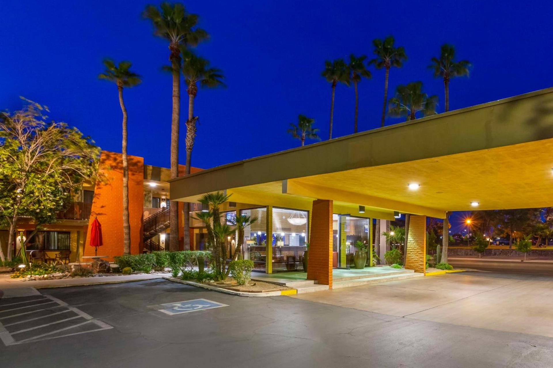 Royal Sun Hotel & Suites photo 8