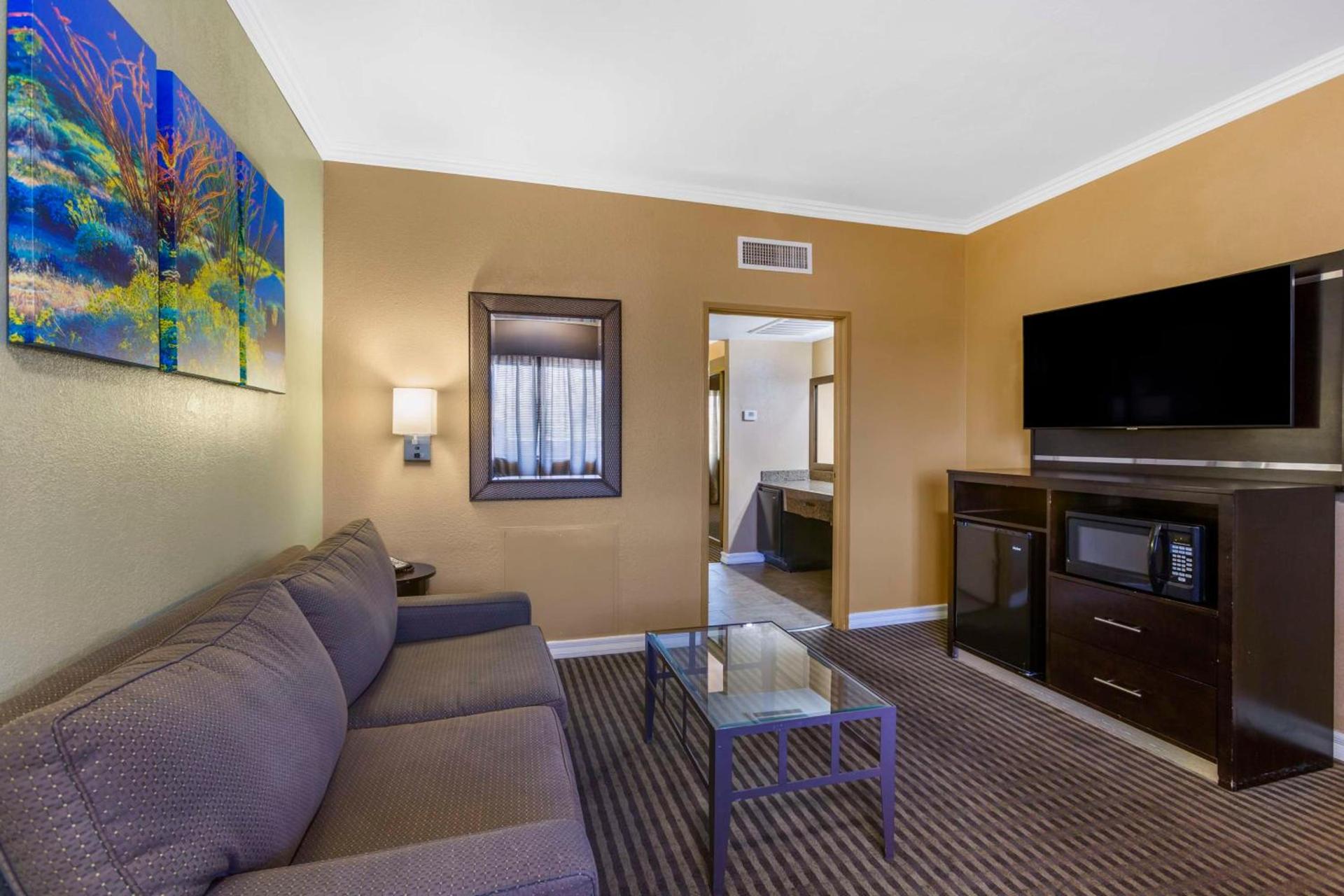 Royal Sun Hotel & Suites photo 18