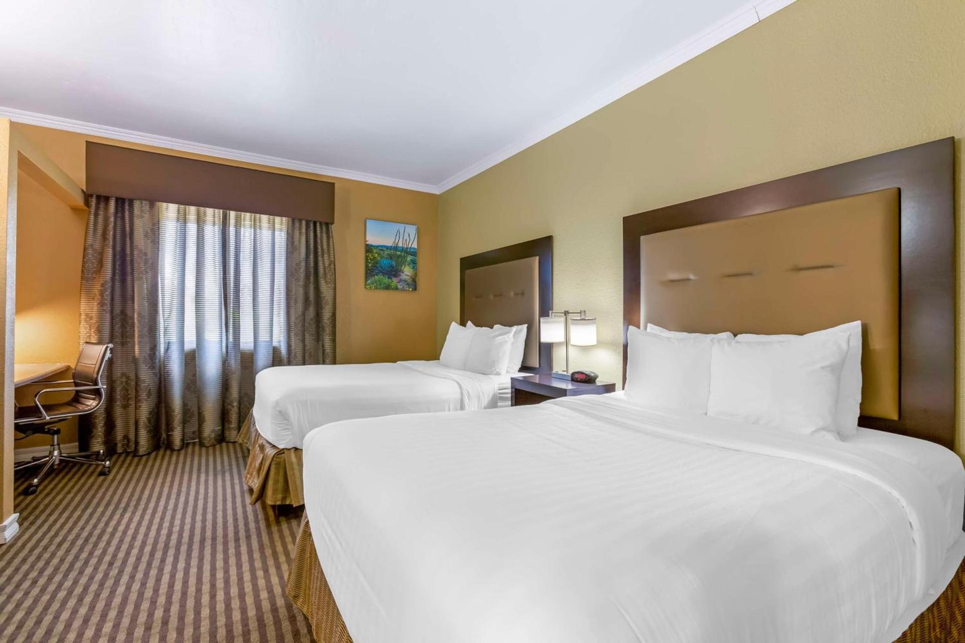 Royal Sun Hotel & Suites photo 3