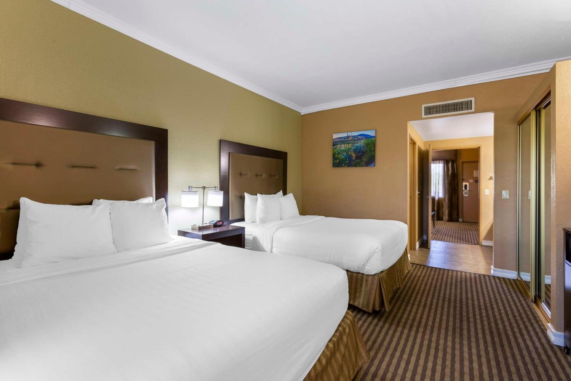 Royal Sun Hotel & Suites photo 25