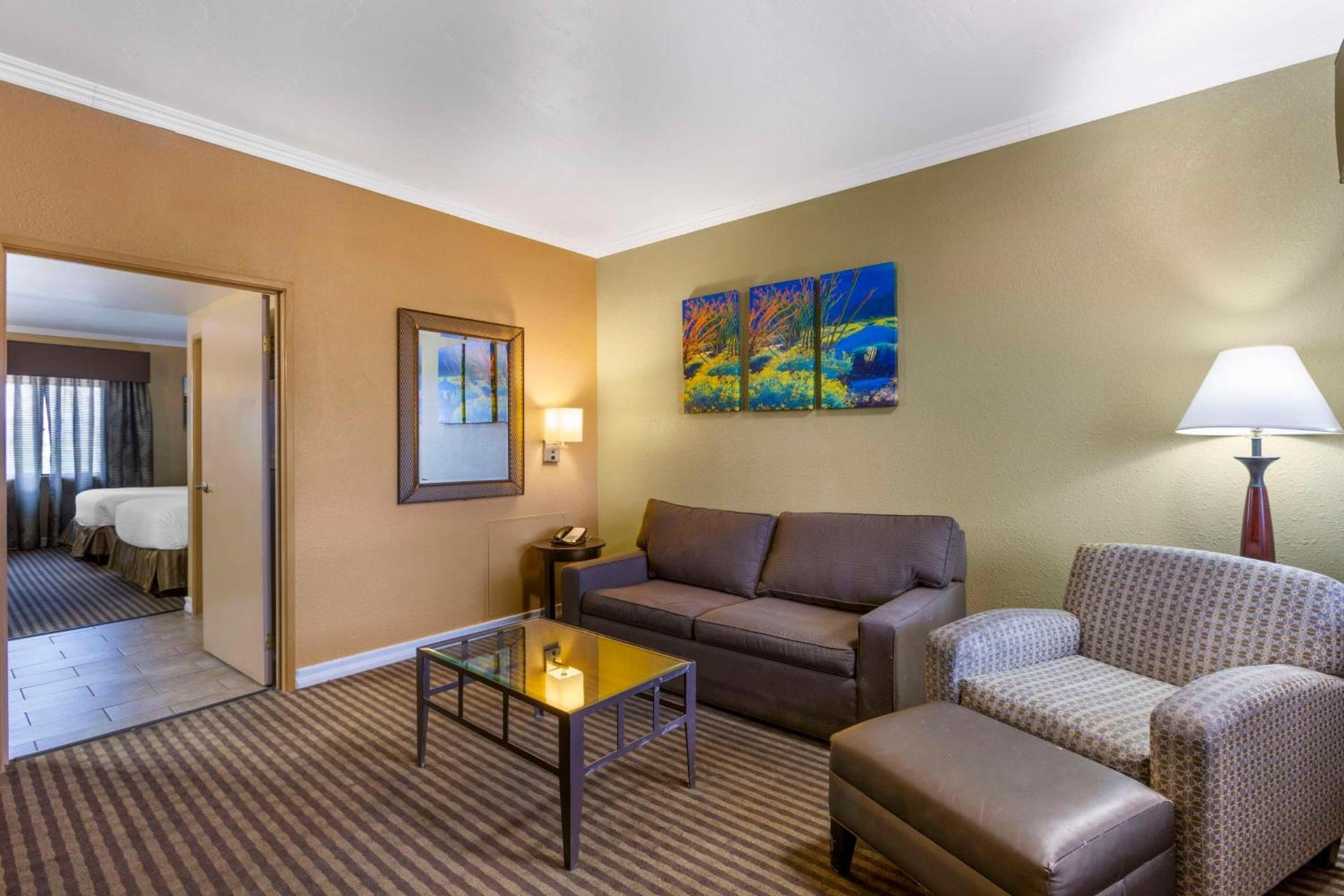 Royal Sun Hotel & Suites photo 26