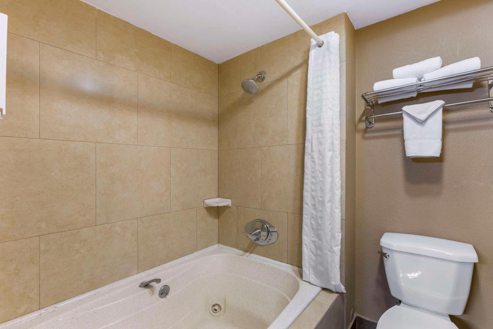 Royal Sun Hotel & Suites photo 23