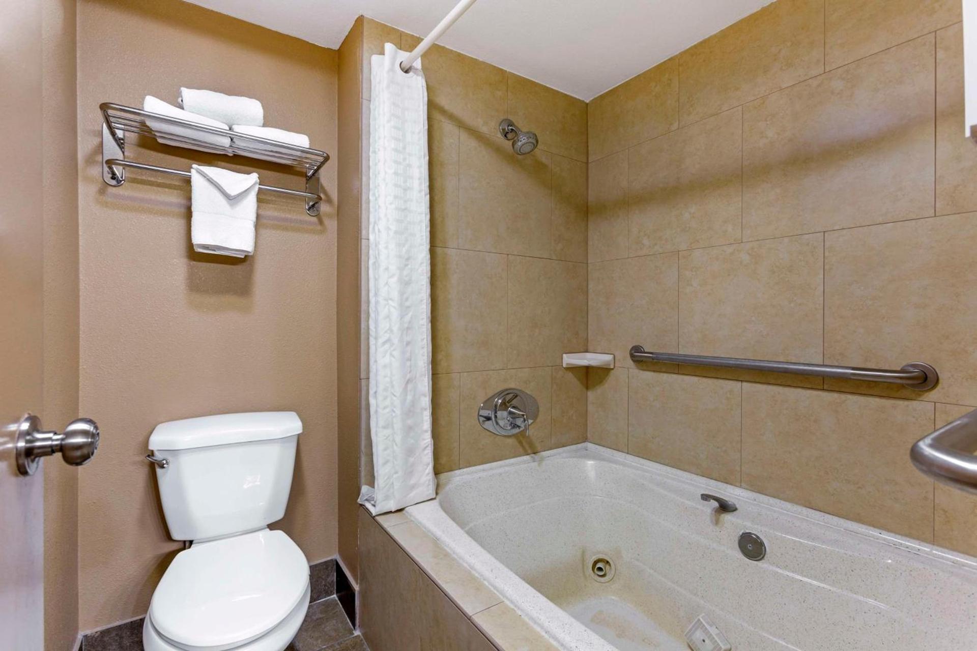 Royal Sun Hotel & Suites photo 27