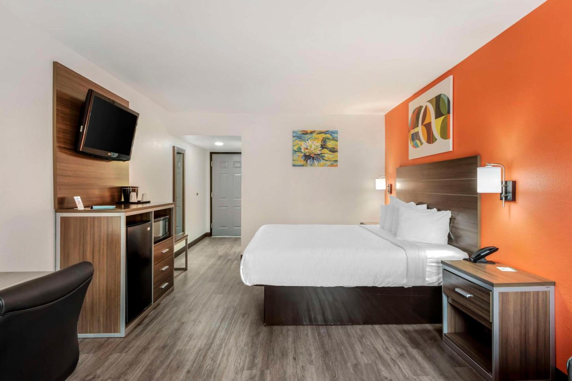 Best Western Statesville Inn photo 36