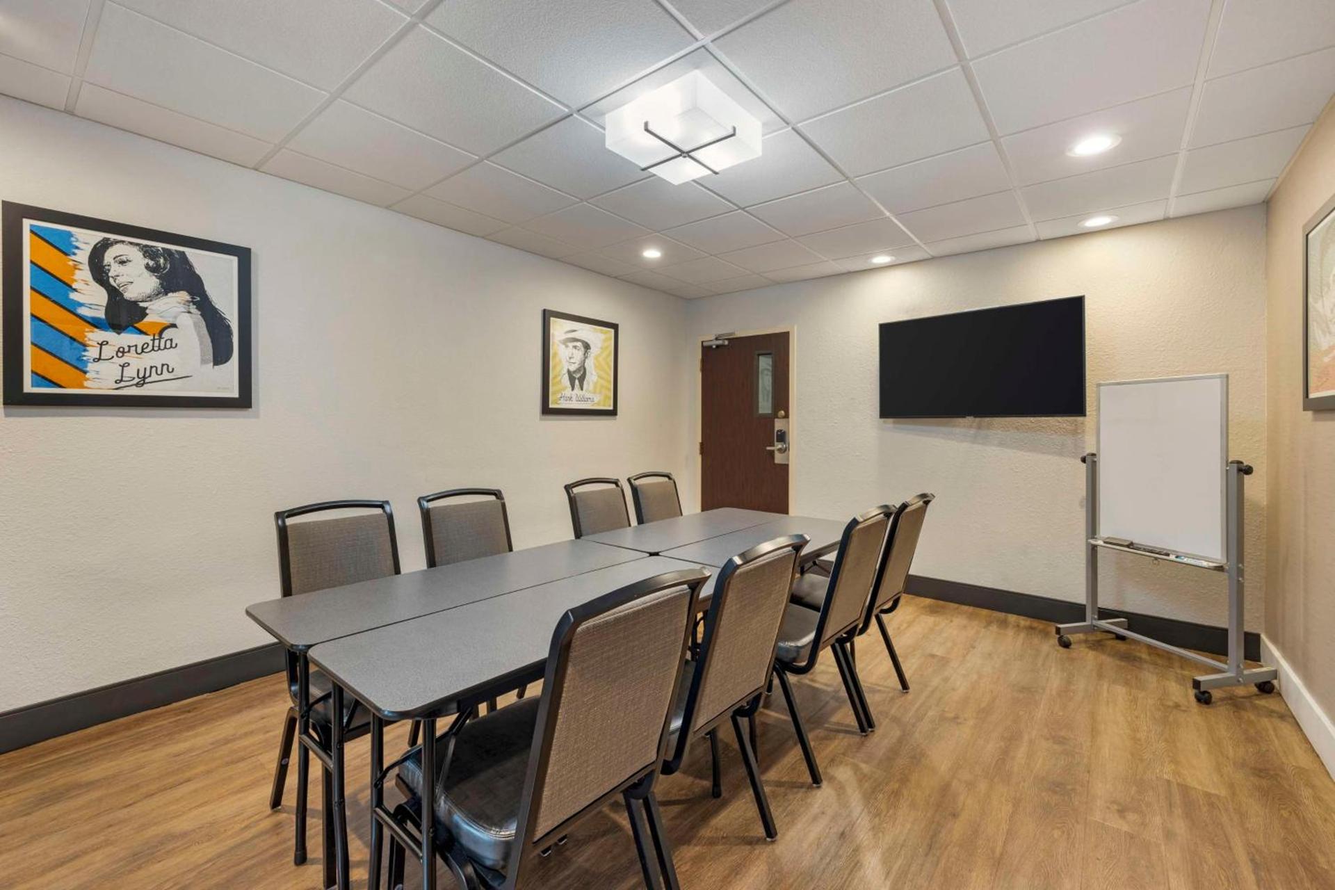 Best Western Plus Nashville Airport Hotel - BNA photo 27