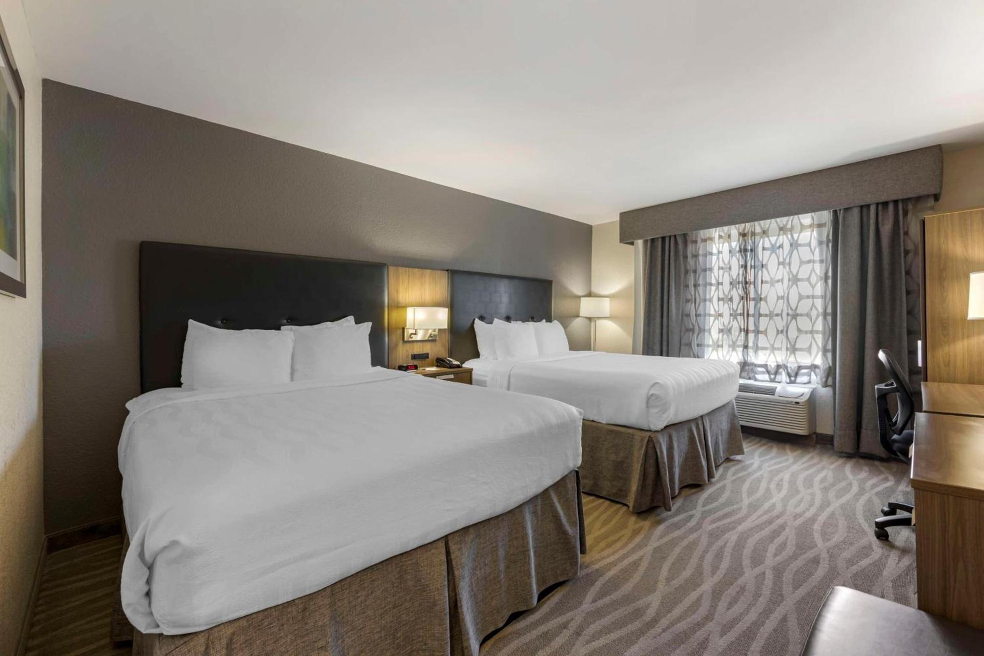 Best Western Plus Nashville Airport Hotel - BNA photo 3
