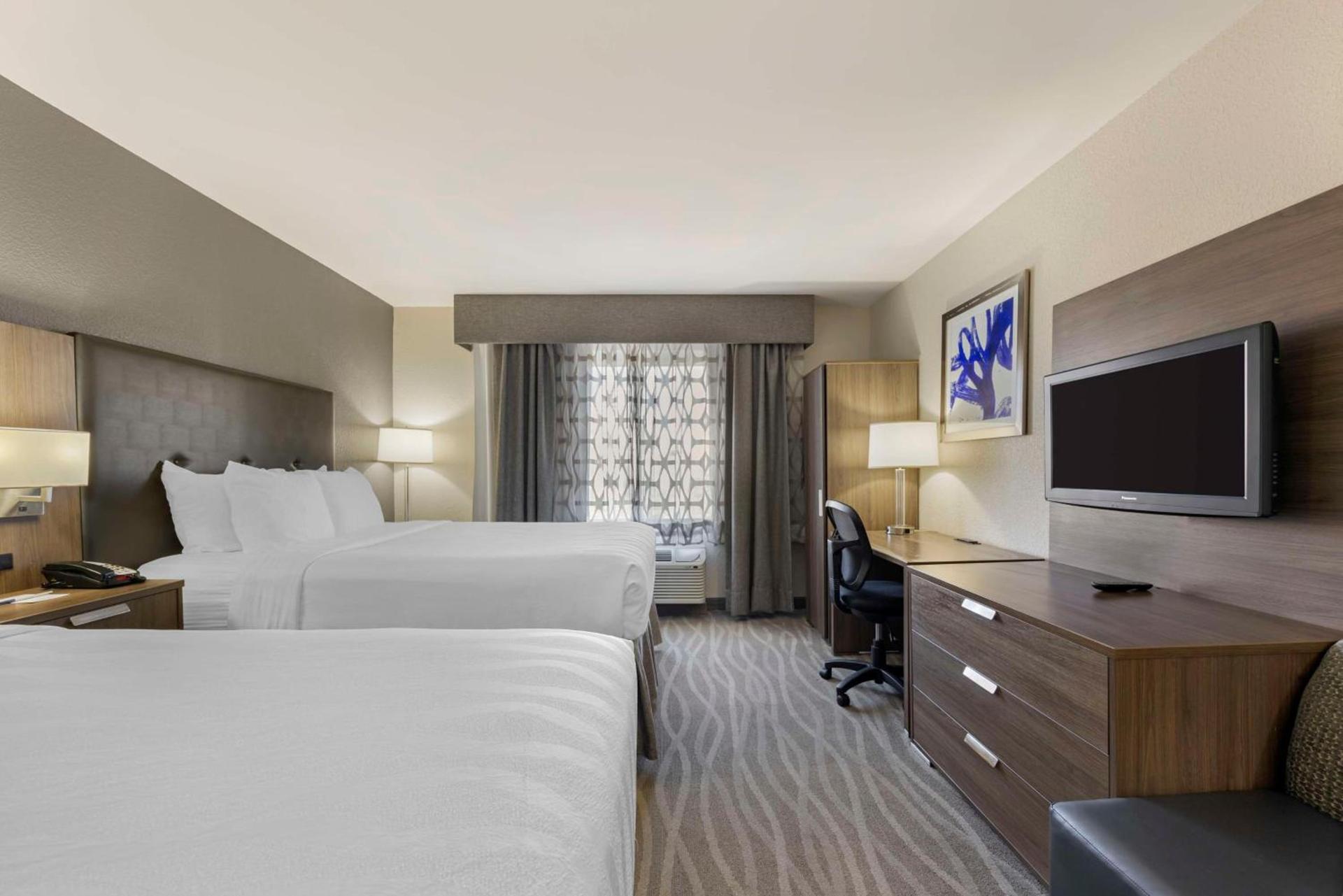 Best Western Plus Nashville Airport Hotel - BNA photo 19