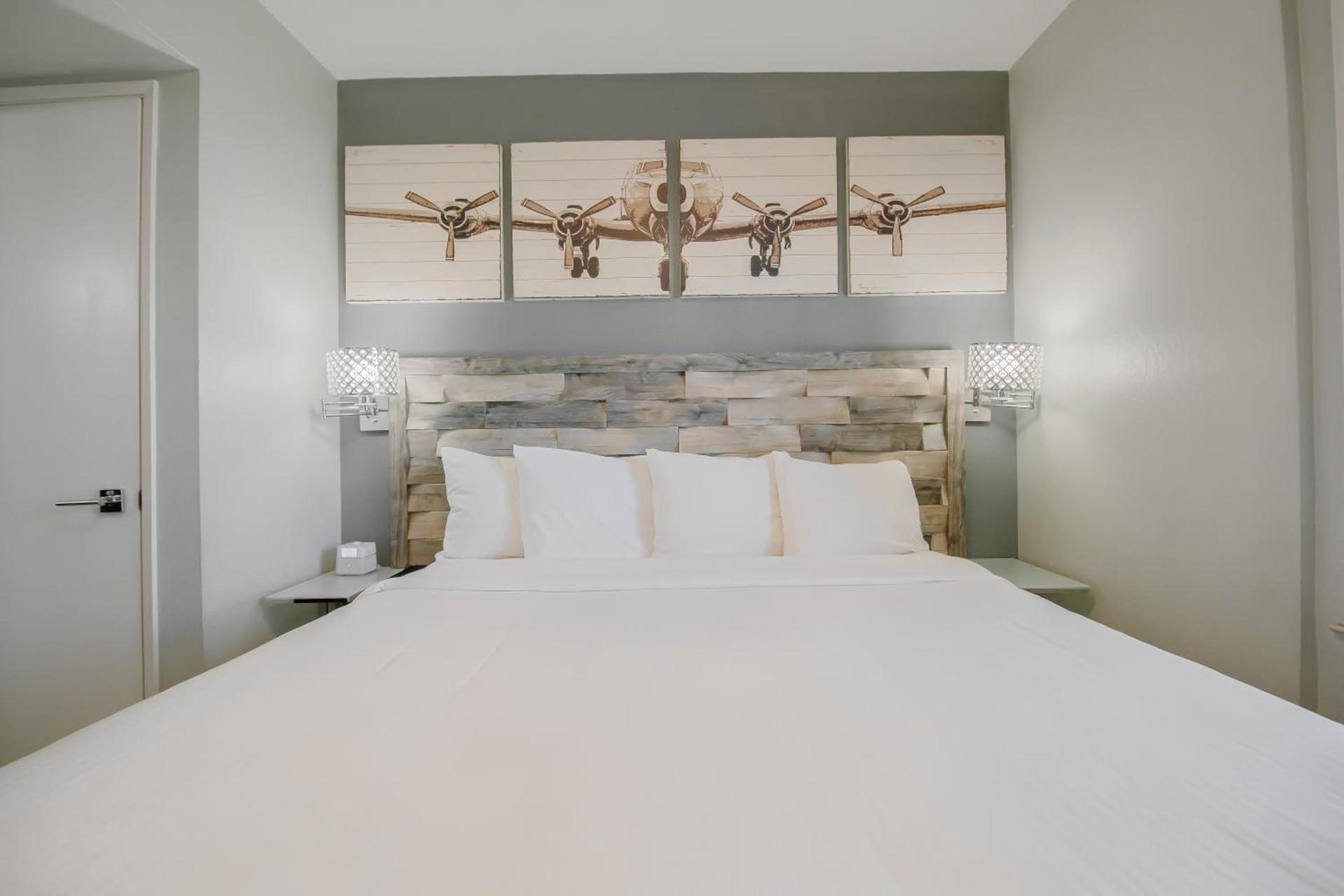 Lions Gate Hotel photo 9
