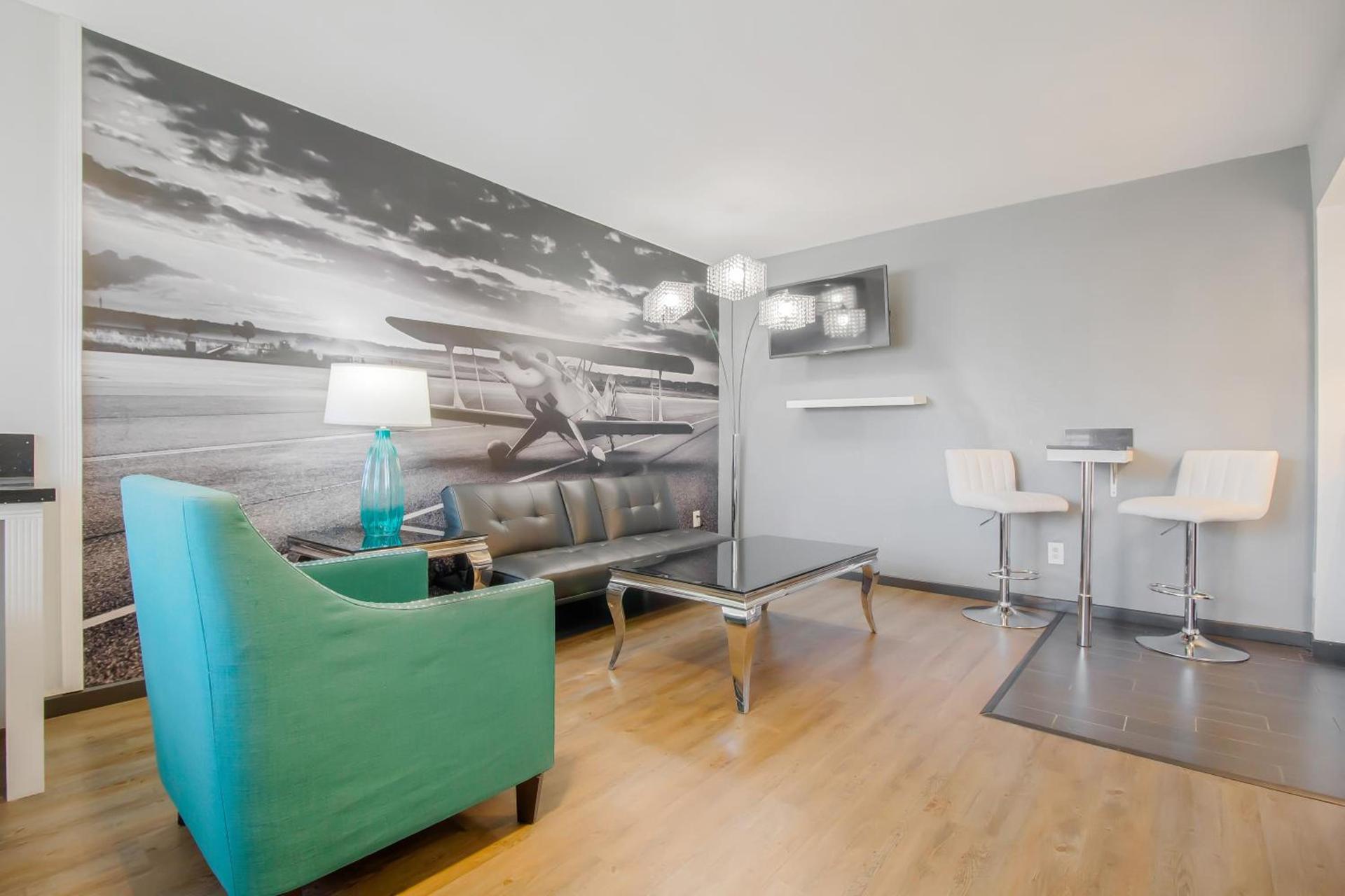 Lions Gate Hotel photo 12