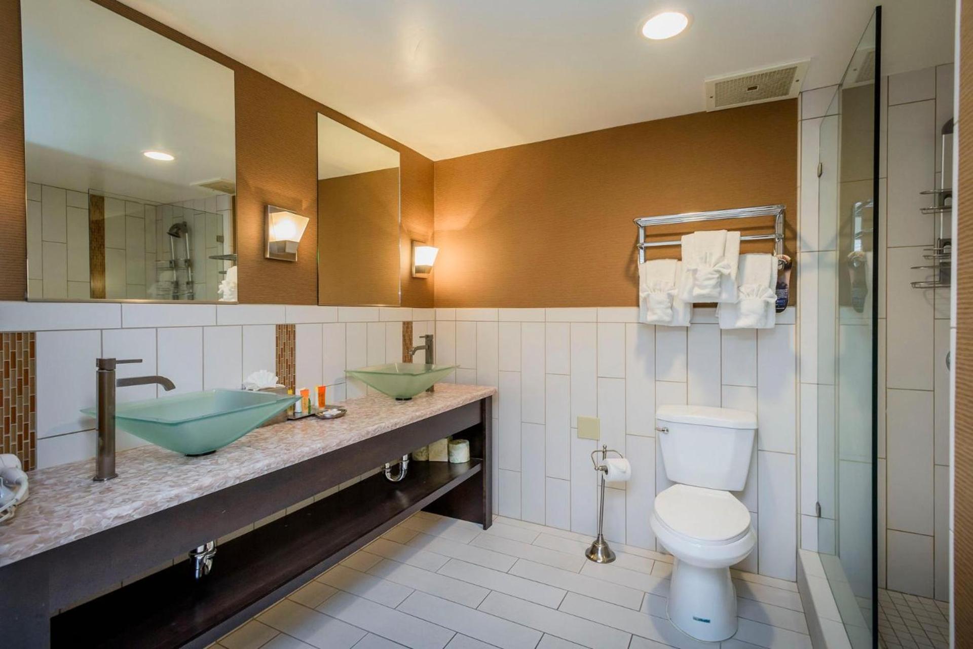 Lions Gate Hotel photo 14