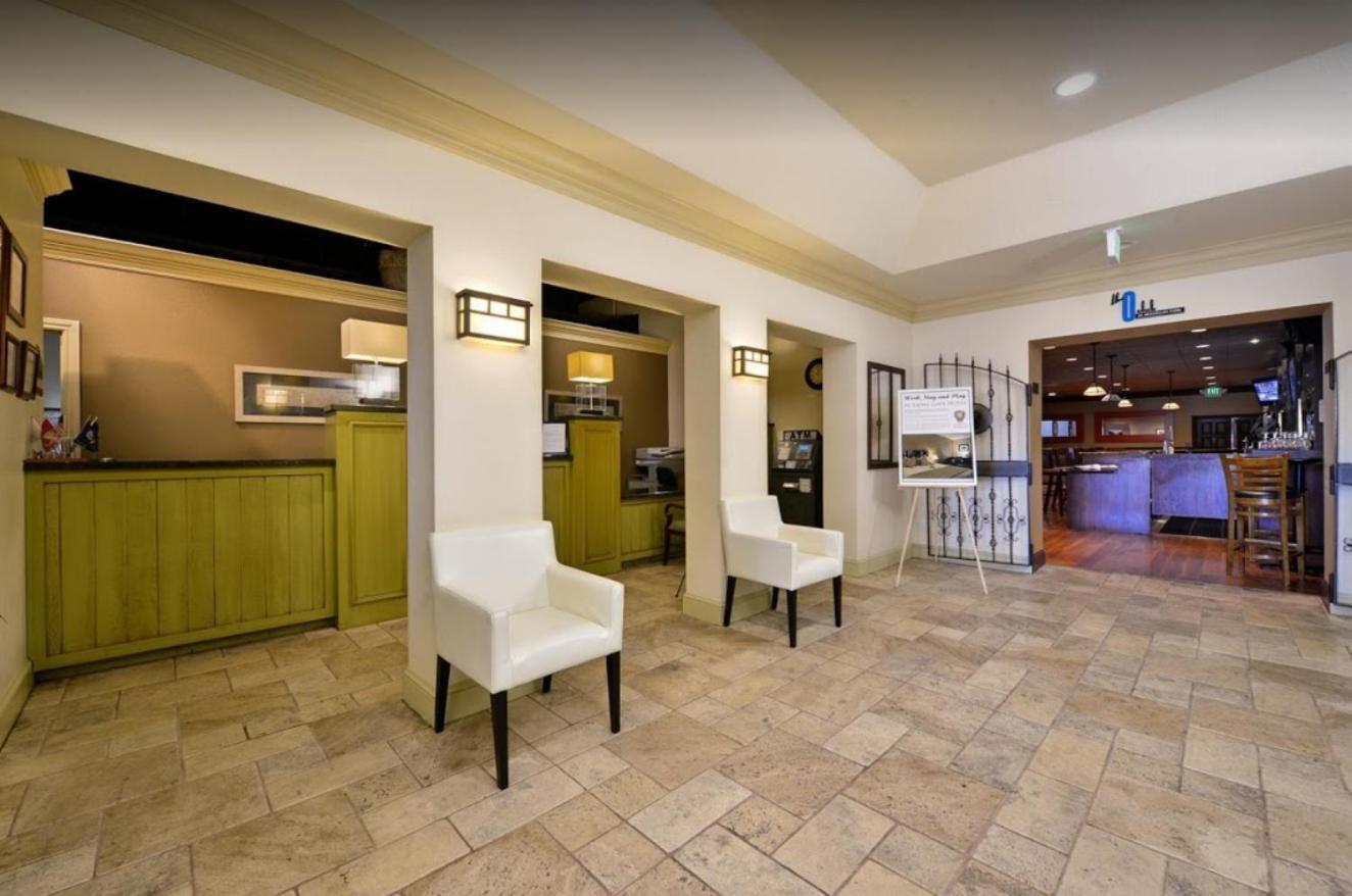 Lions Gate Hotel photo 33