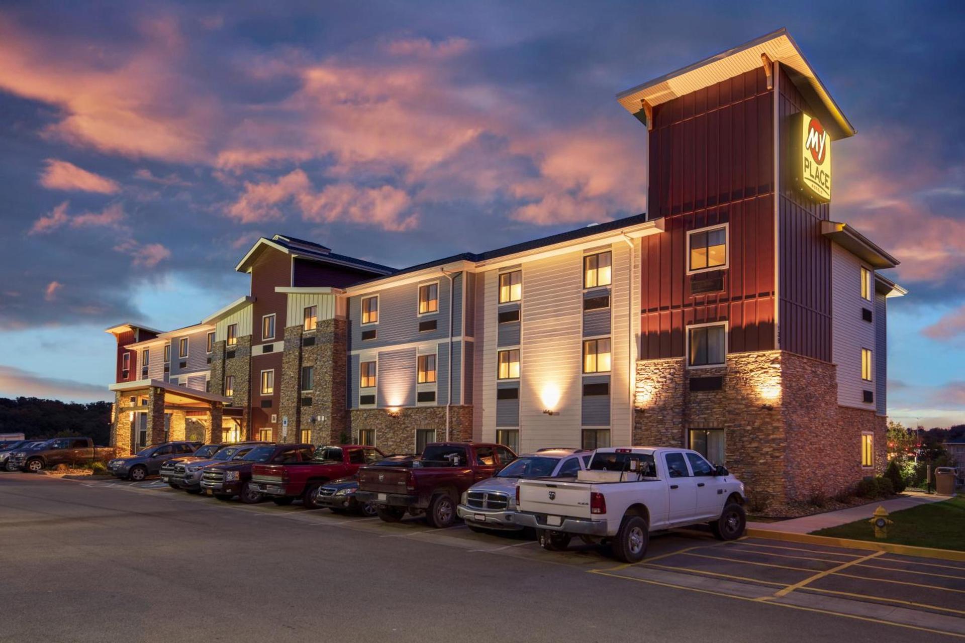 My Place Hotel-Pittsburgh North/Monaca, PA photo 3