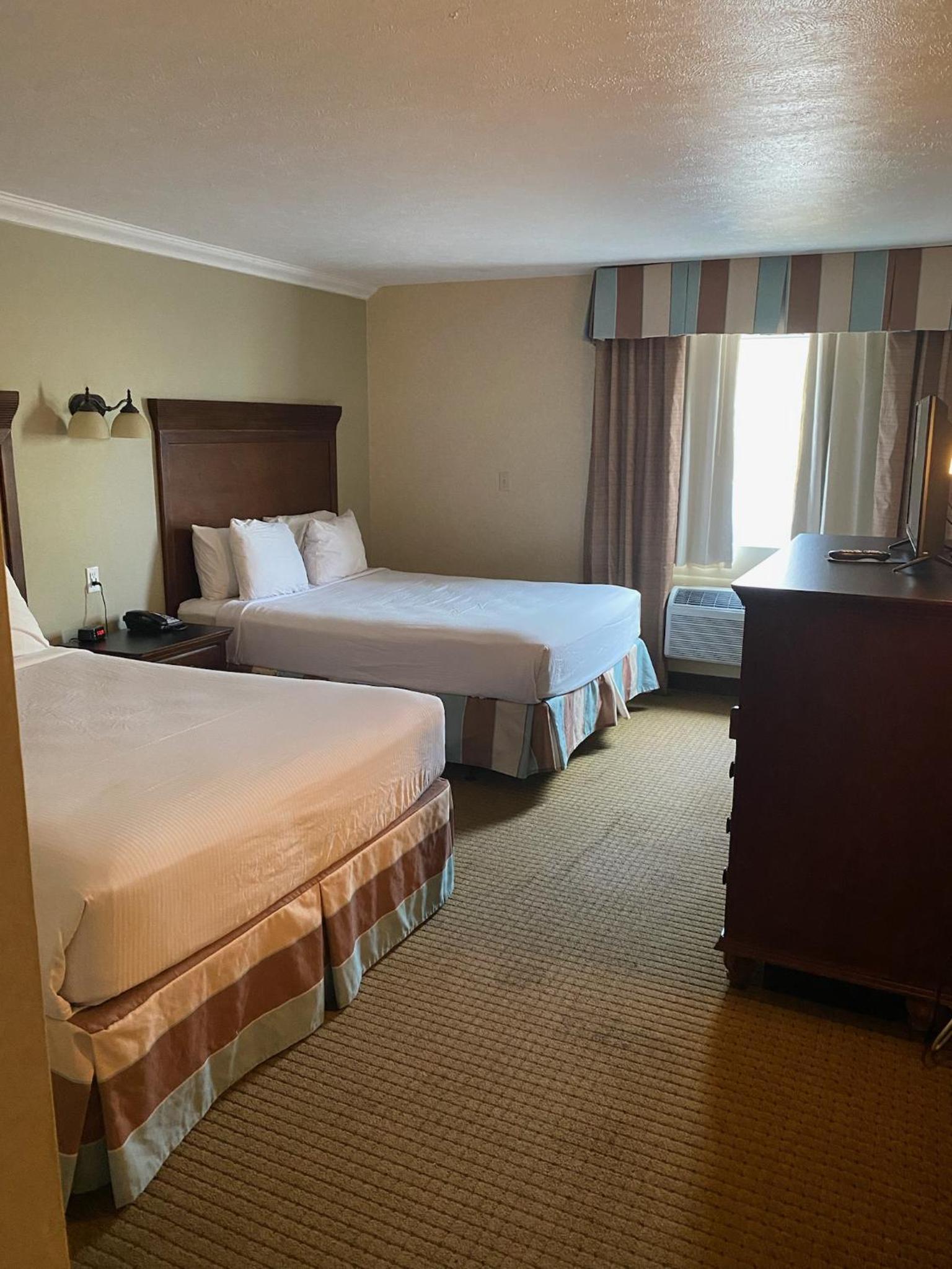 The Boardwalk Inn photo 10