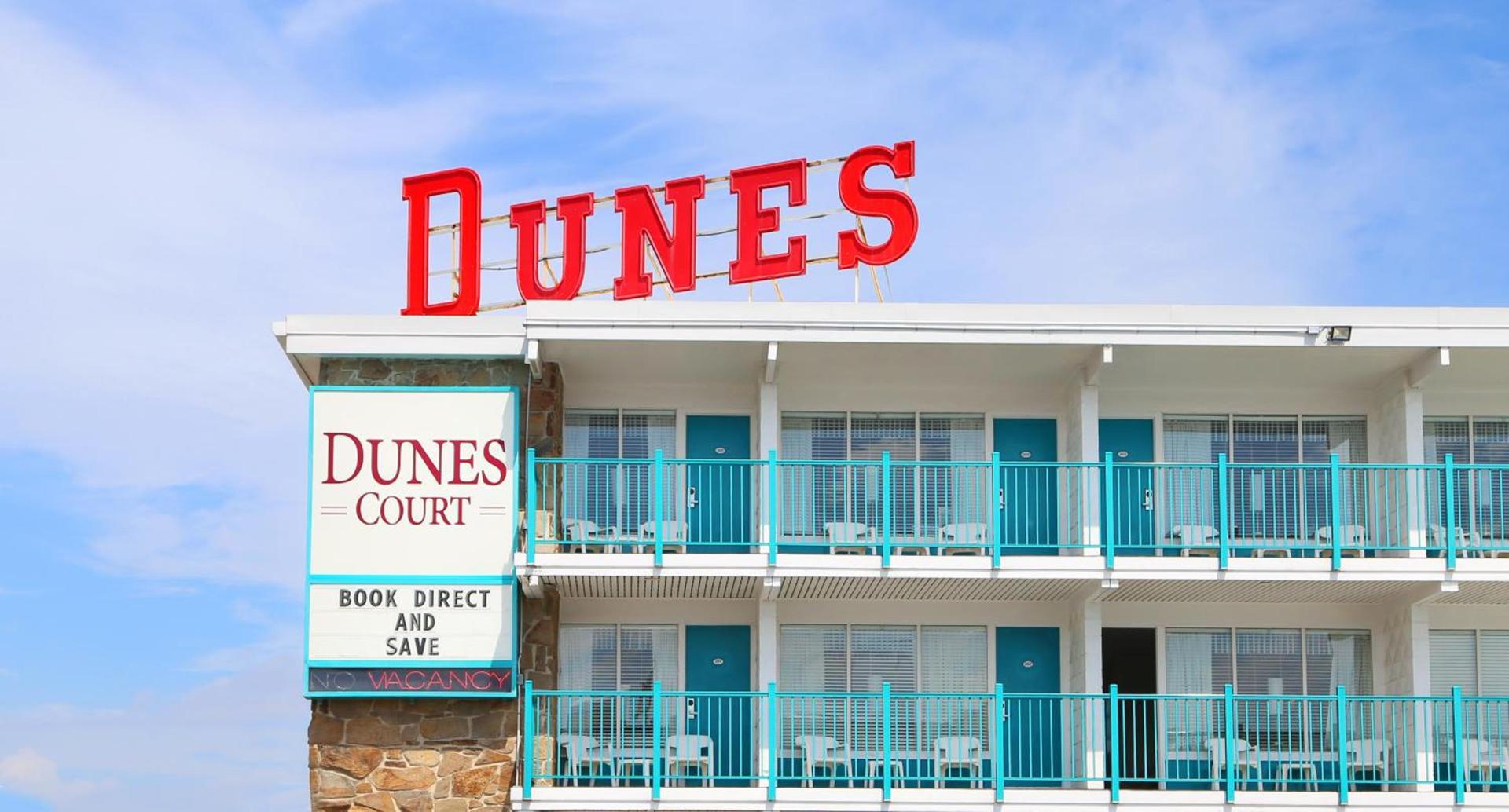 Dunes Court photo 1