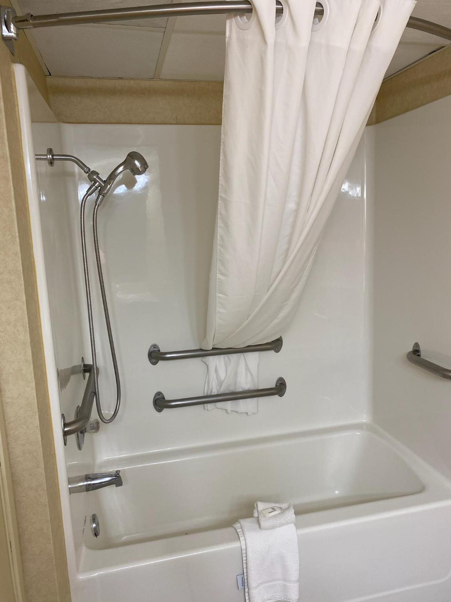 The Boardwalk Inn photo 9