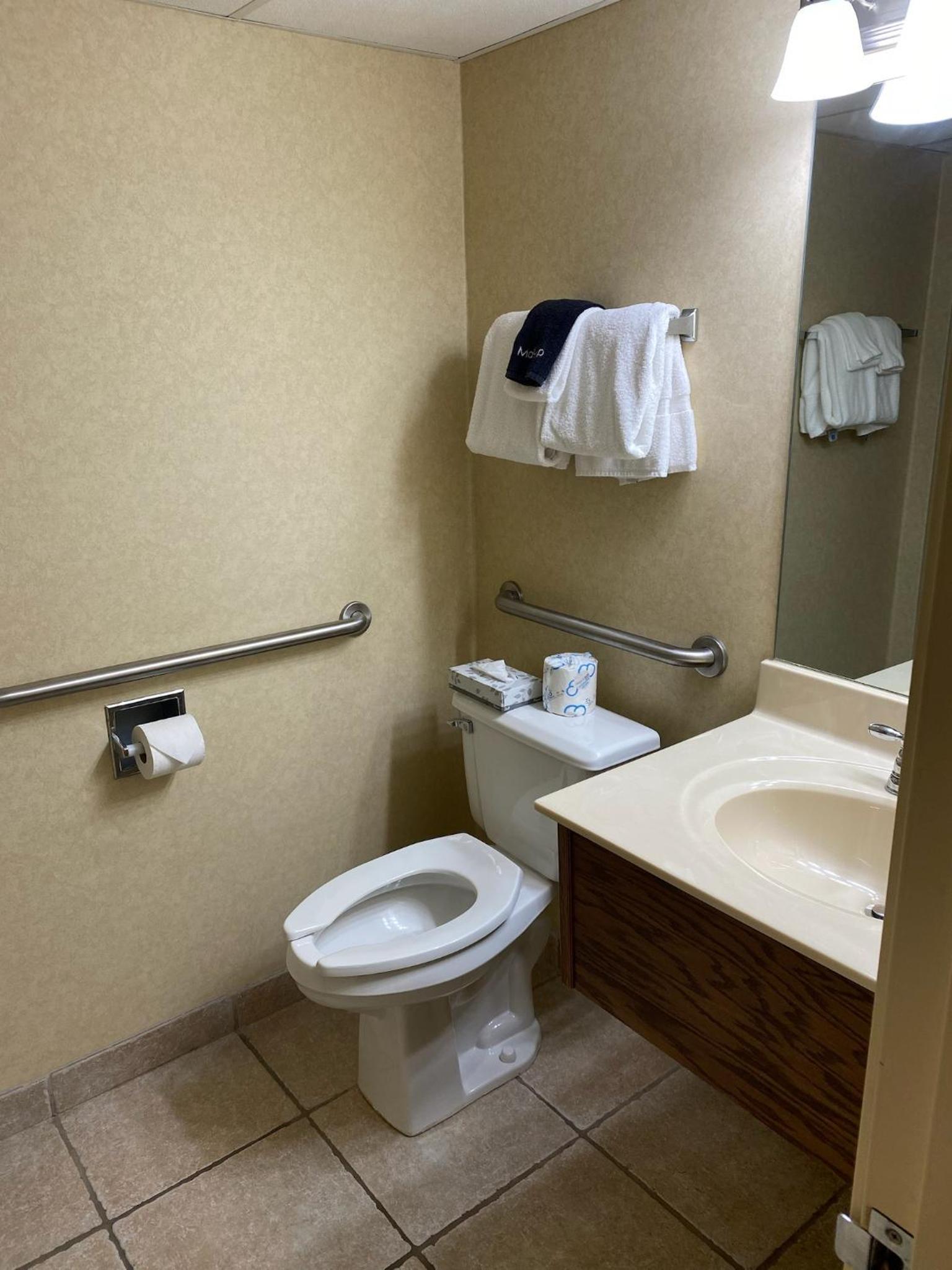 The Boardwalk Inn photo 12