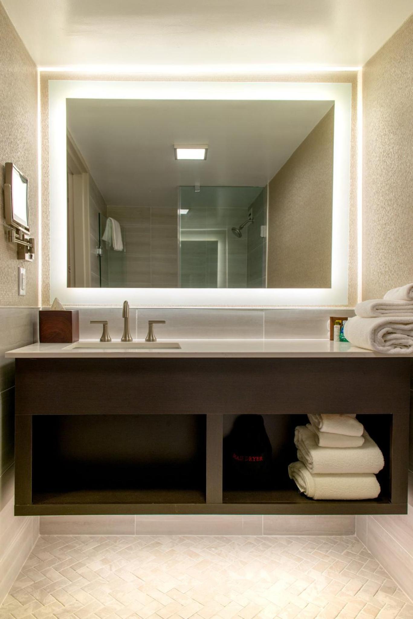 Holiday Inn Baton Rouge College Drive I-10 by IHG photo 31