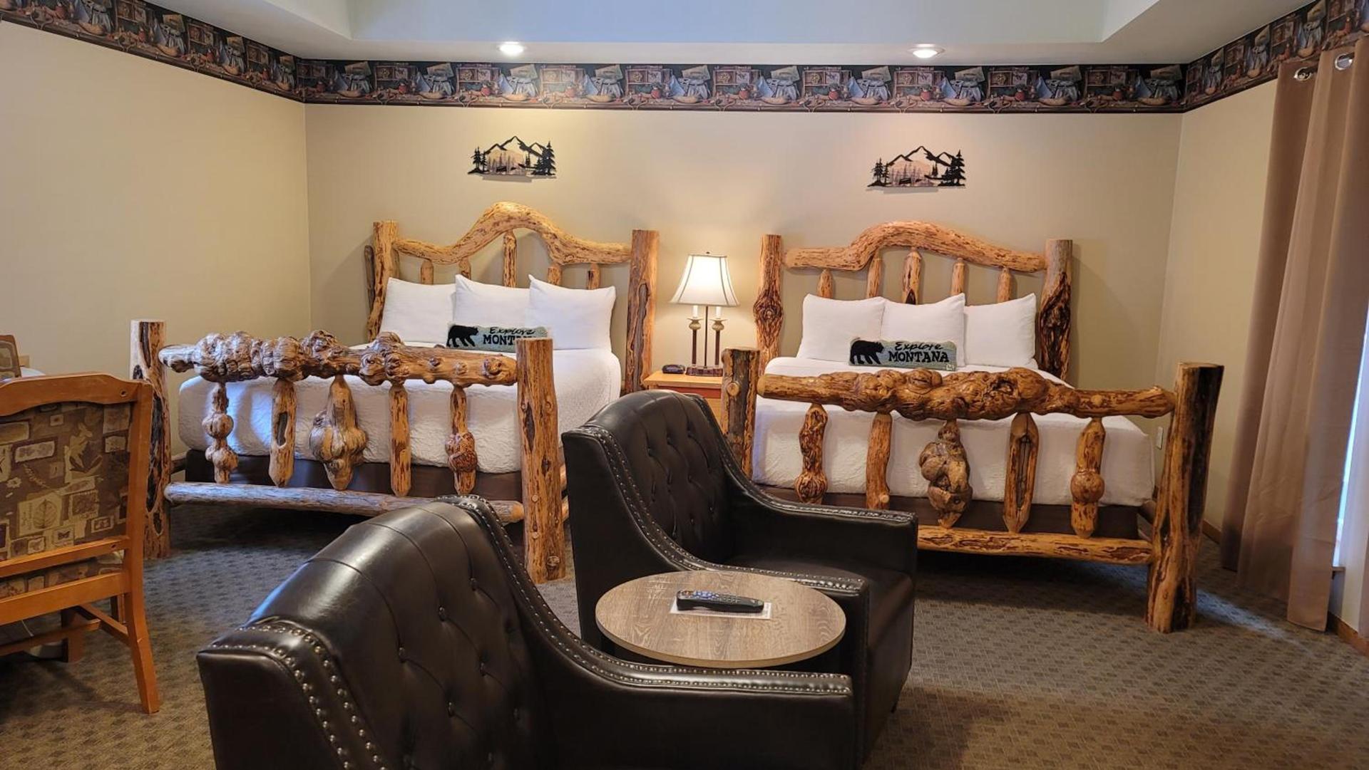 Riverfront Motel & Cabins photo 40