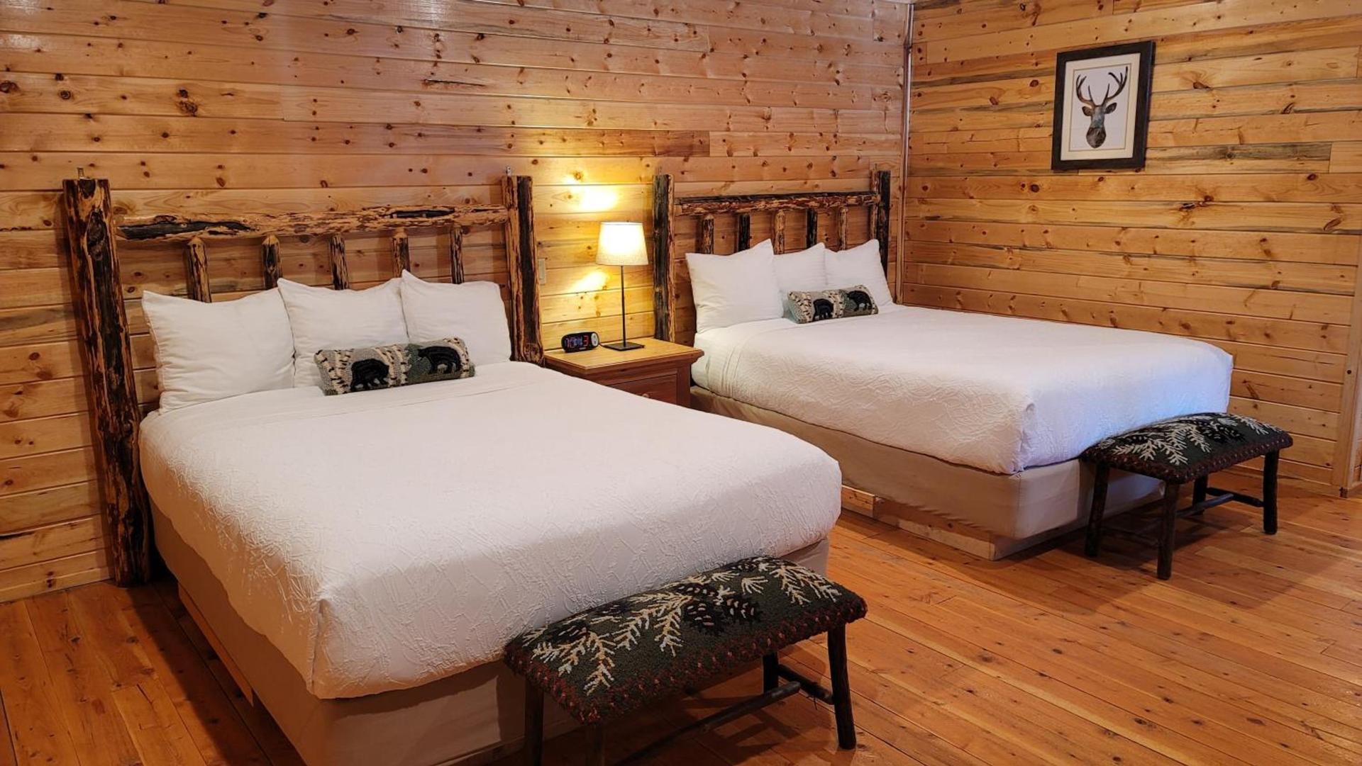 Riverfront Motel & Cabins photo 3