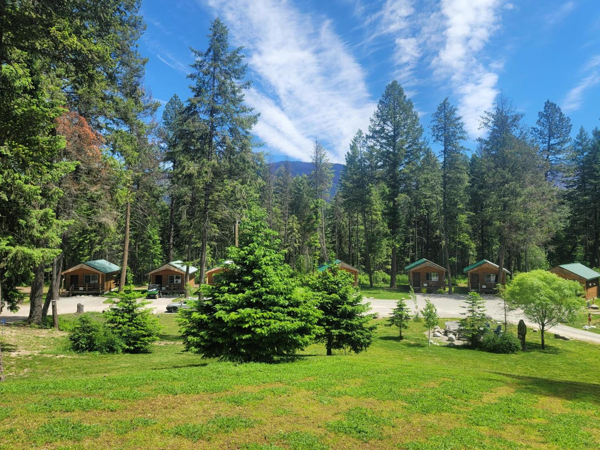 Riverfront Motel & Cabins photo 37
