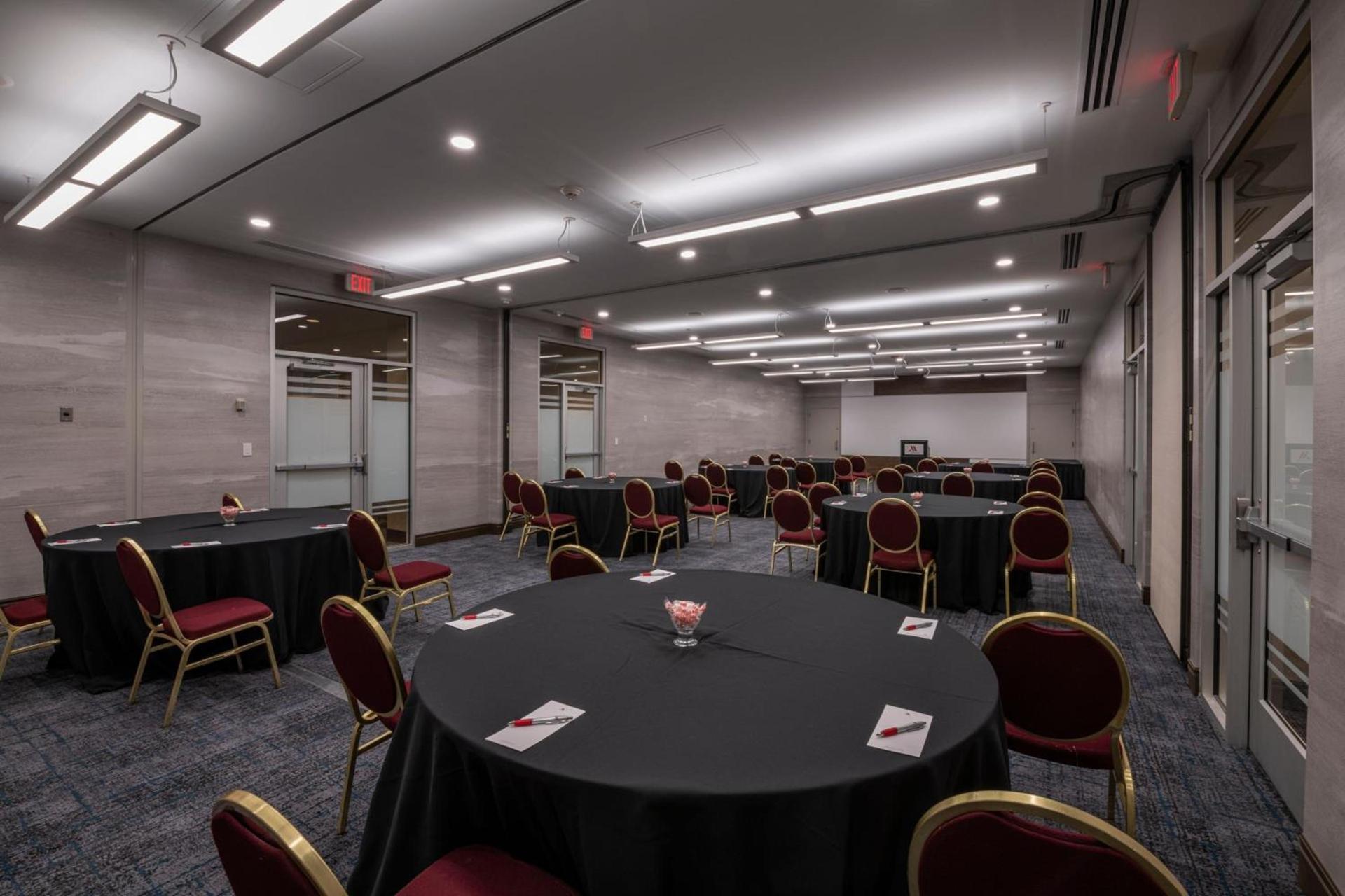 Tulsa Marriott Southern Hills photo 21