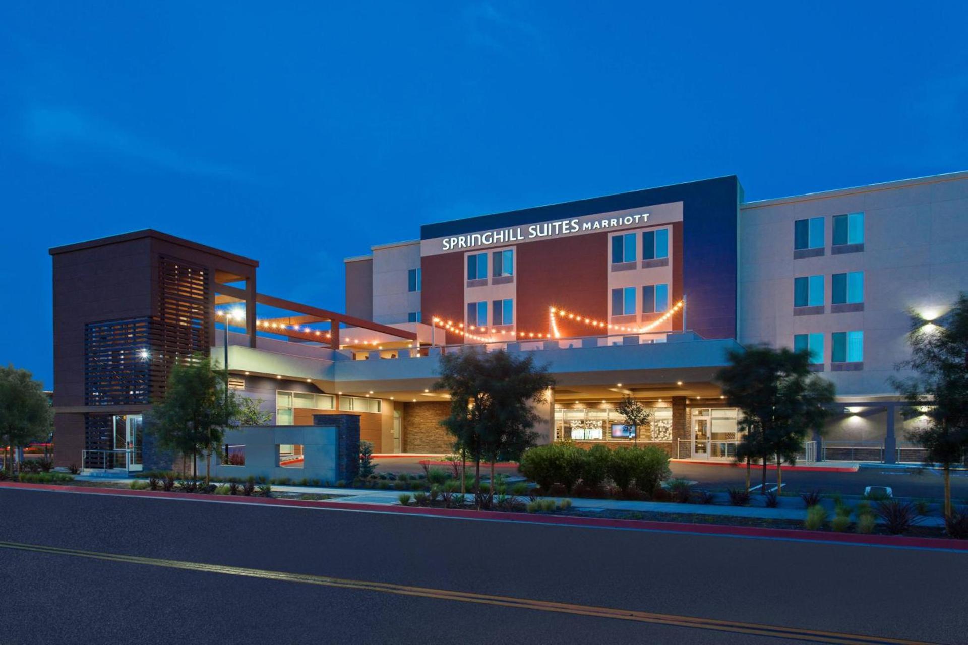 SpringHill Suites by Marriott Huntington Beach Orange County photo 2