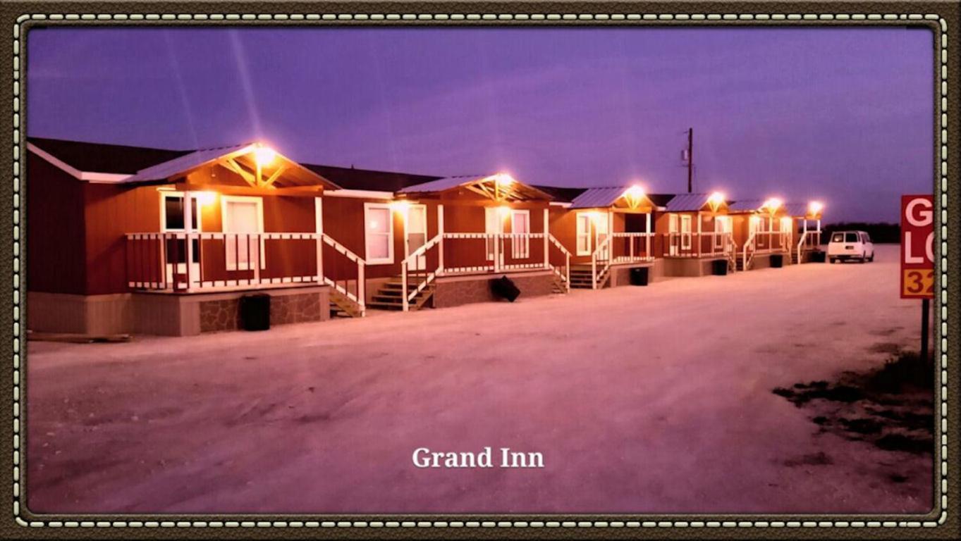 Grand Inn — hotel in Big Lake