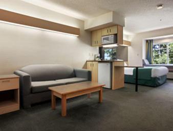 Microtel Inn & Suites by Wyndham Florence/Cincinnati Airpo photo 49