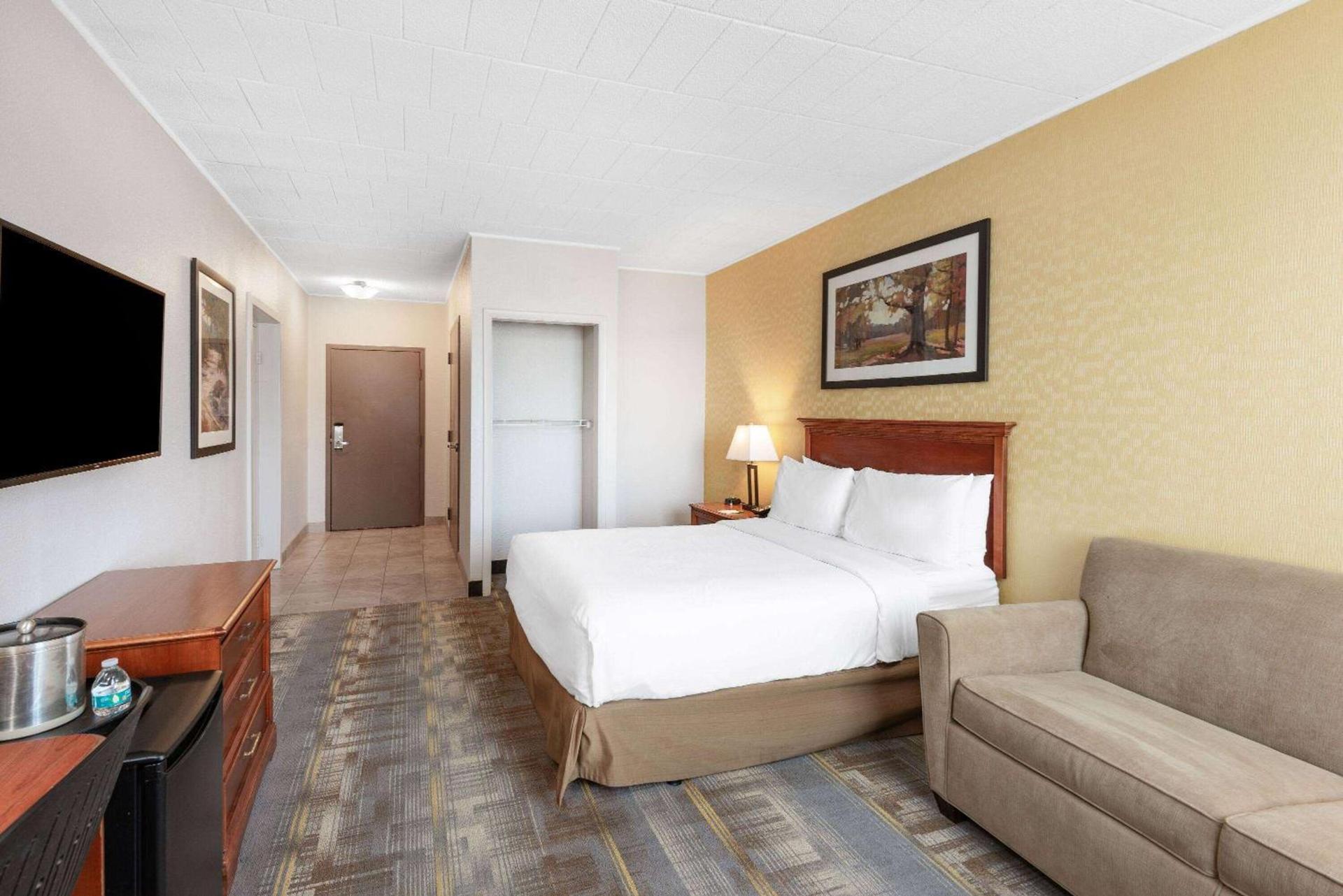 Wyndham Garden York photo 11