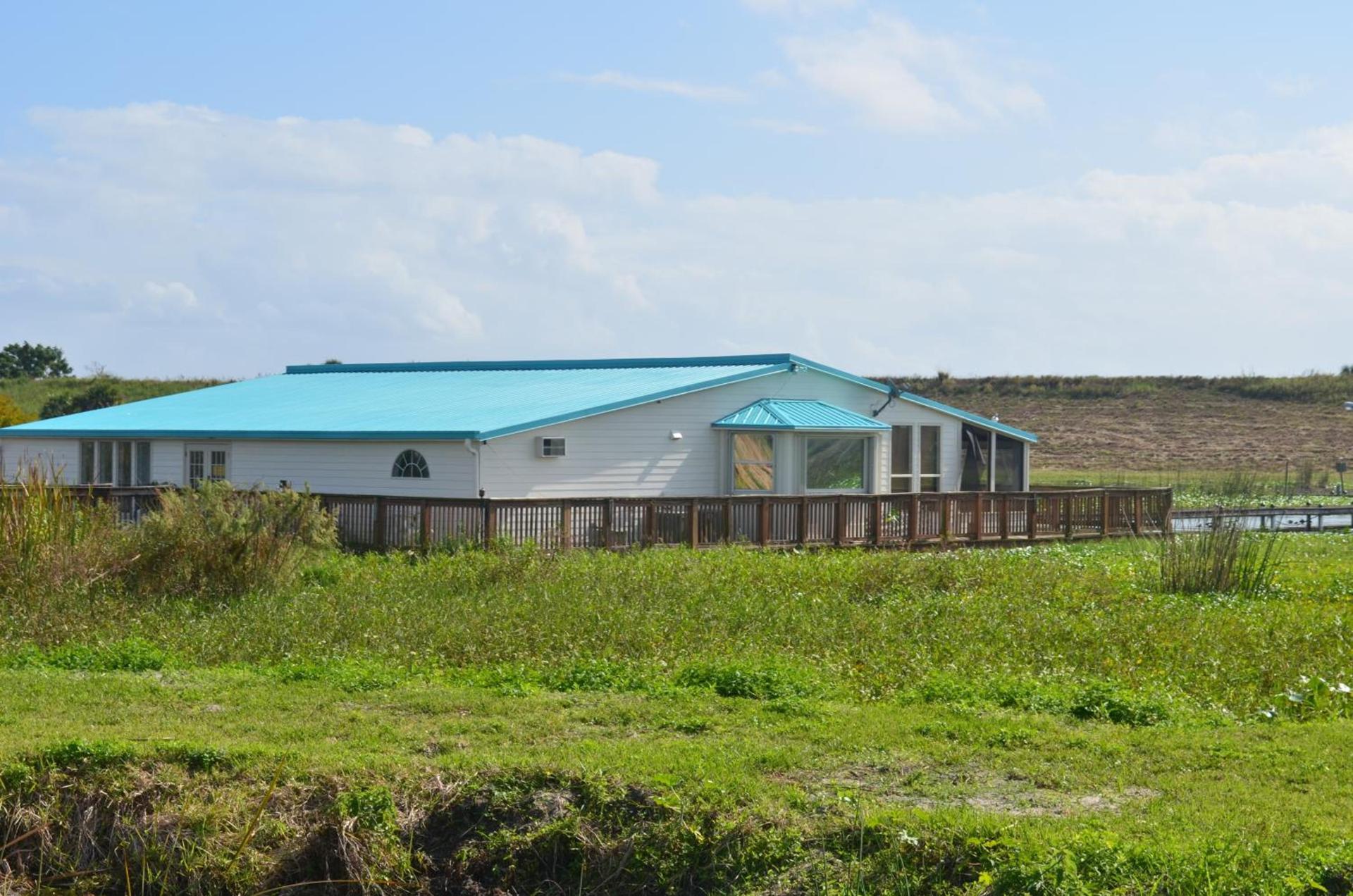 Lakeshore Resort and Marina photo 39