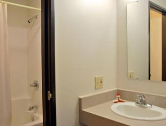 Northwoods Inn and Suites photo 5