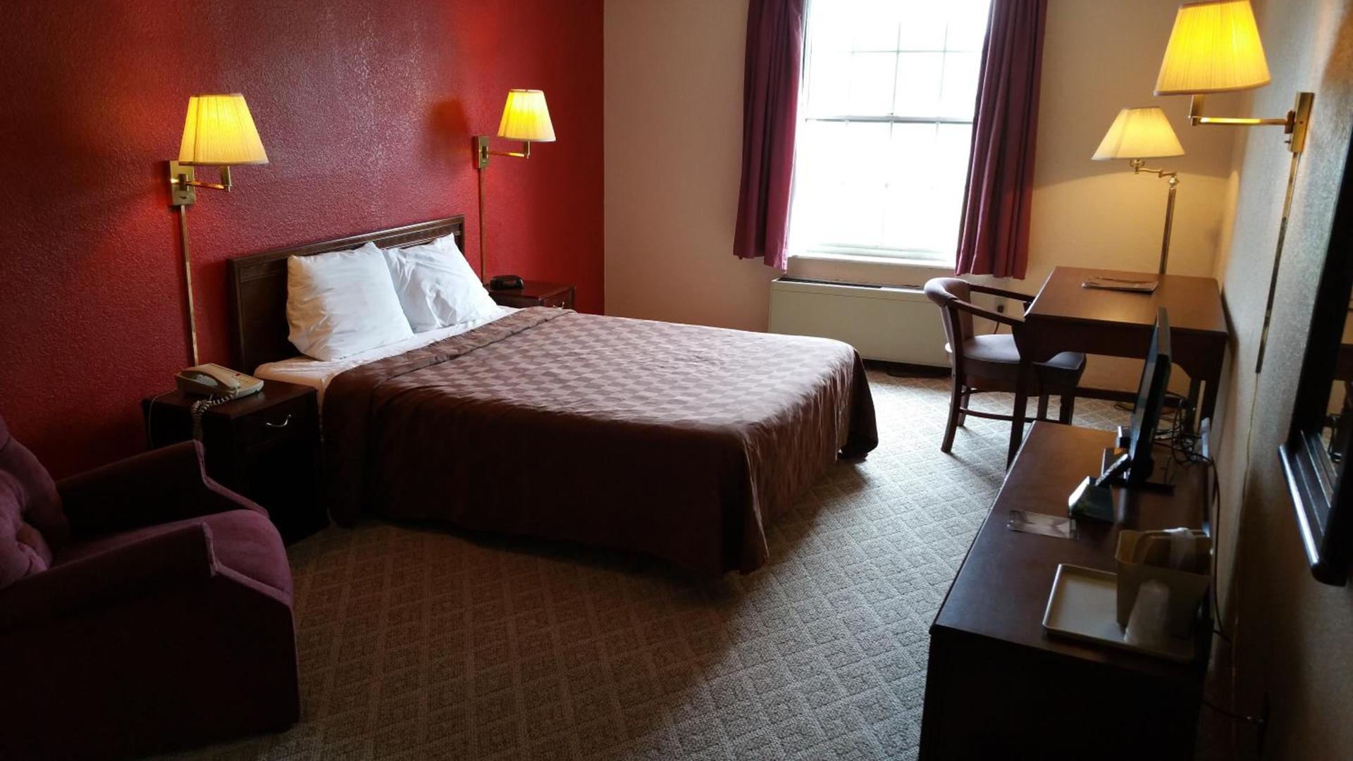 Americourt Hotel and Suites - Elizabethton photo 3