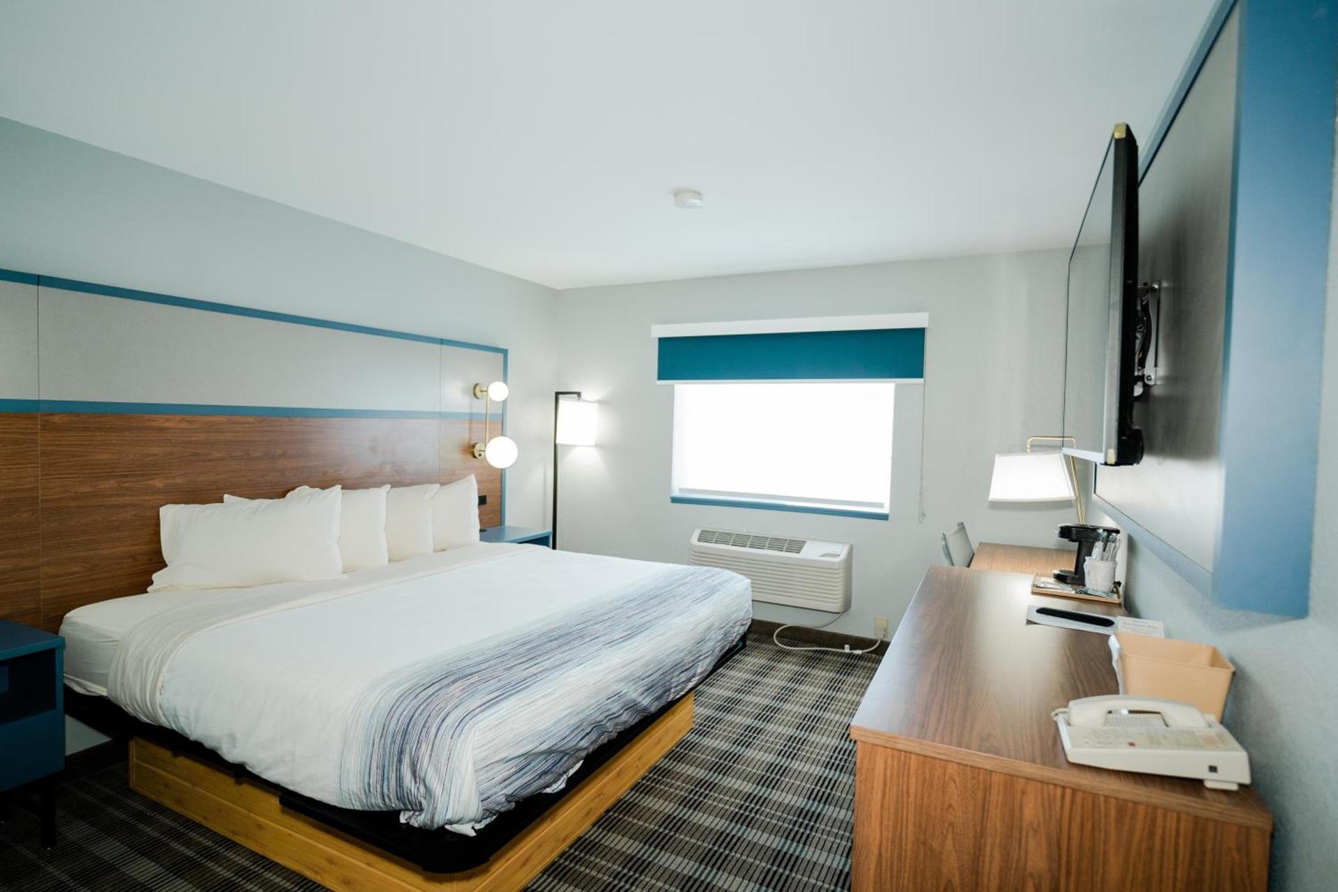 AmericInn by Wyndham Tomahawk photo 38
