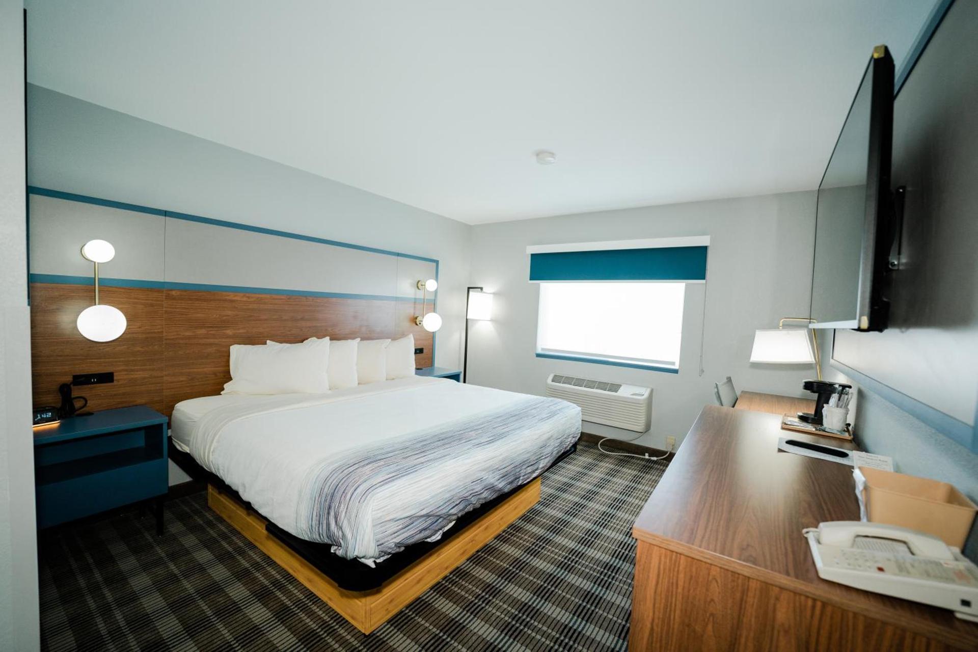 AmericInn by Wyndham Tomahawk photo 67