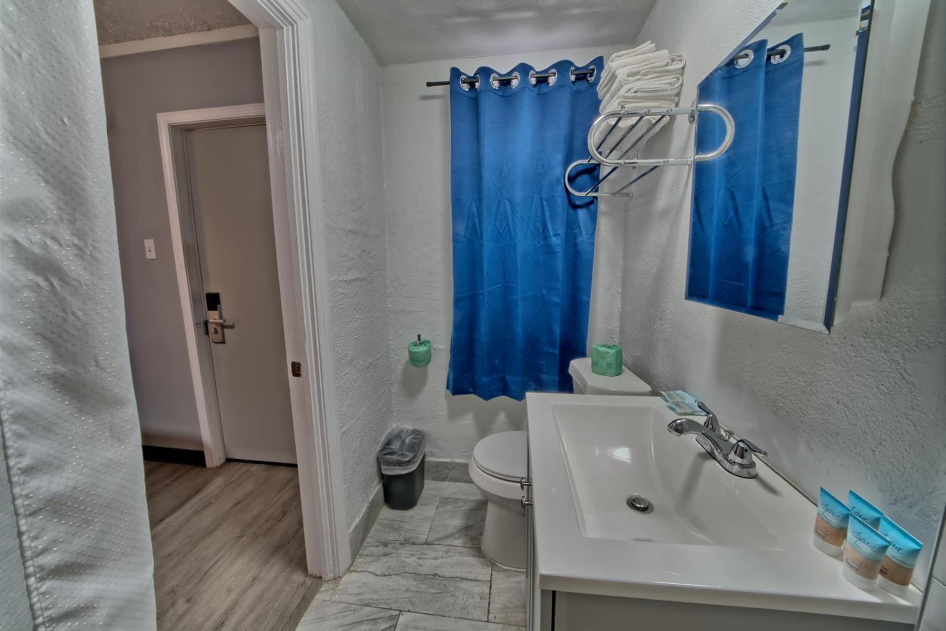 Aqua View Motel photo 19