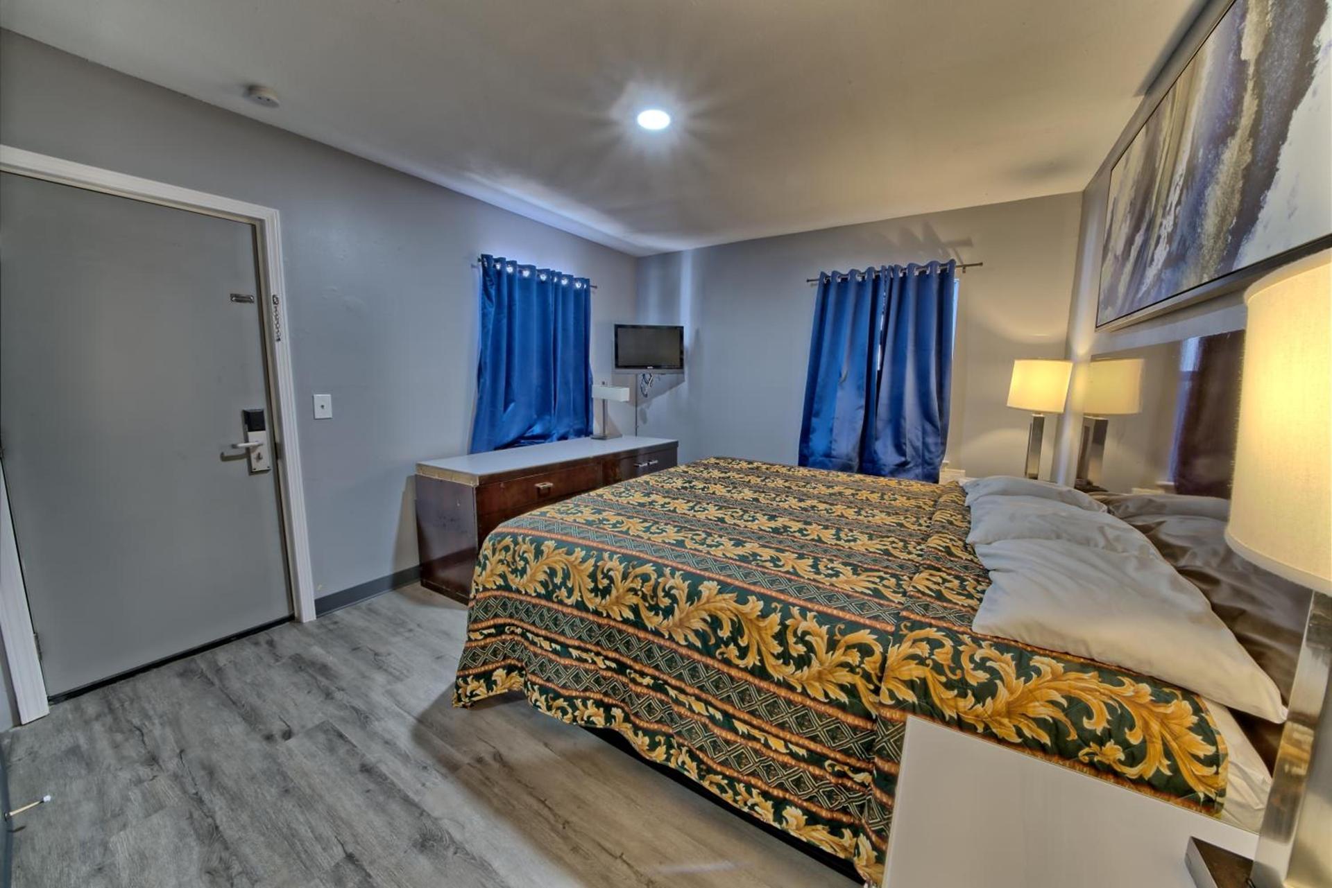Aqua View Motel photo 30