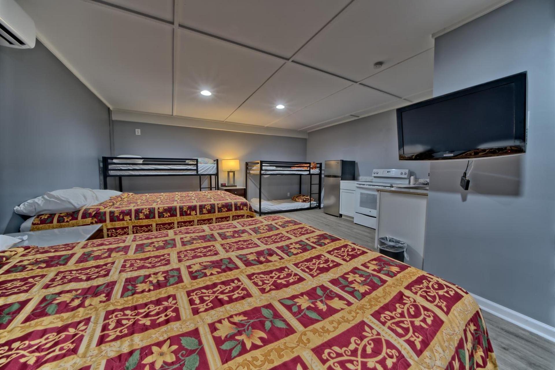 Aqua View Motel photo 33