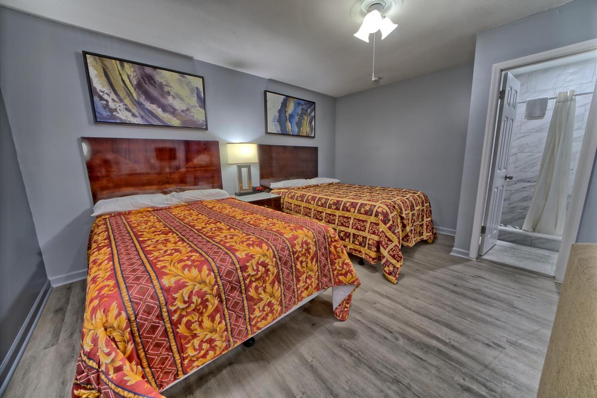 Aqua View Motel photo 40