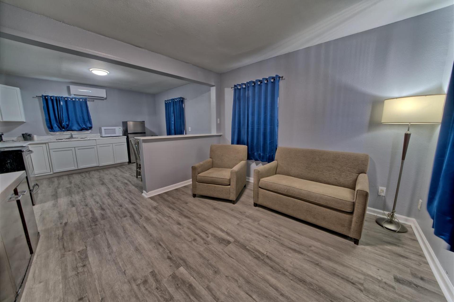 Aqua View Motel photo 48