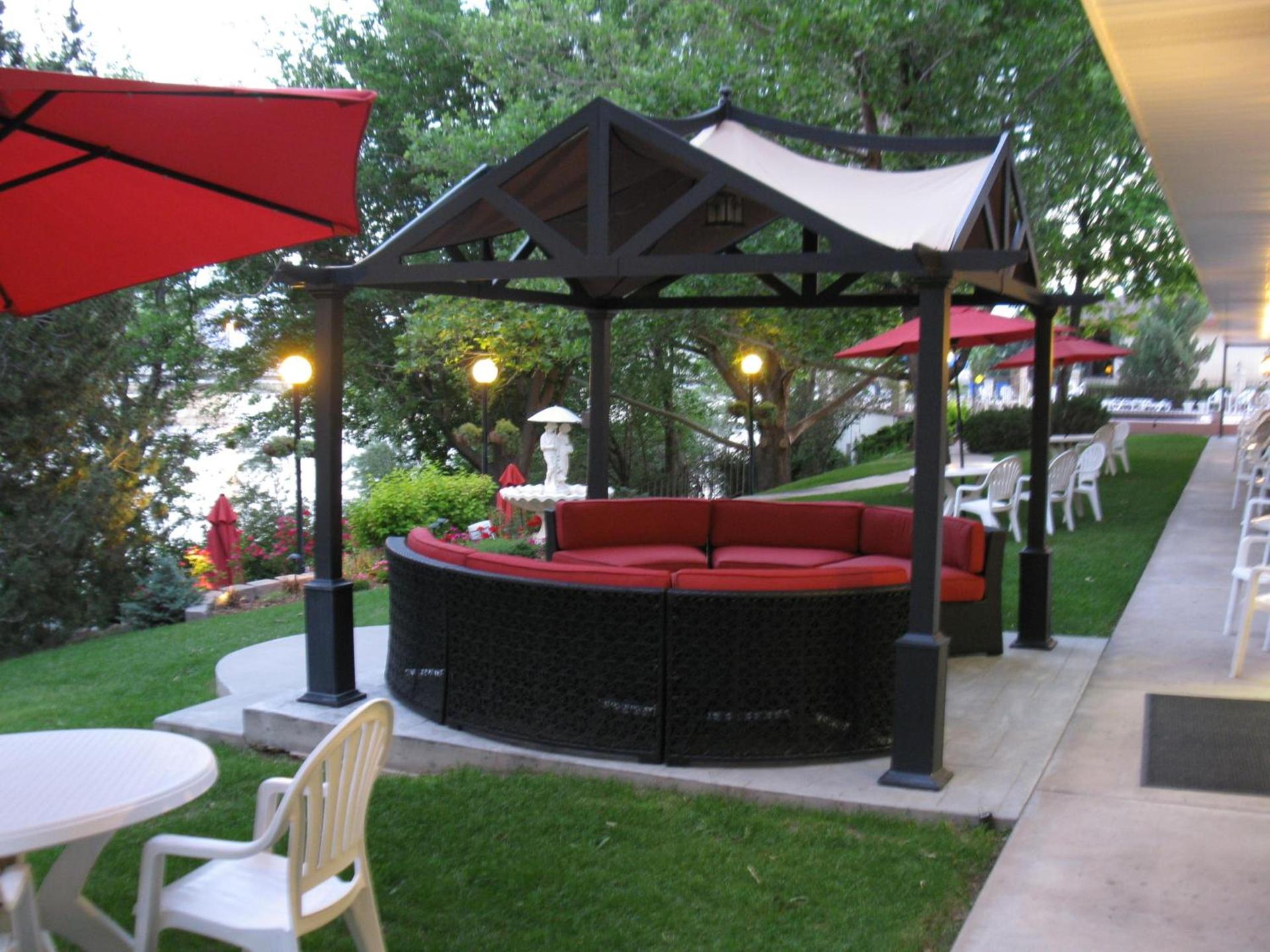 River Terrace Inn photo 18