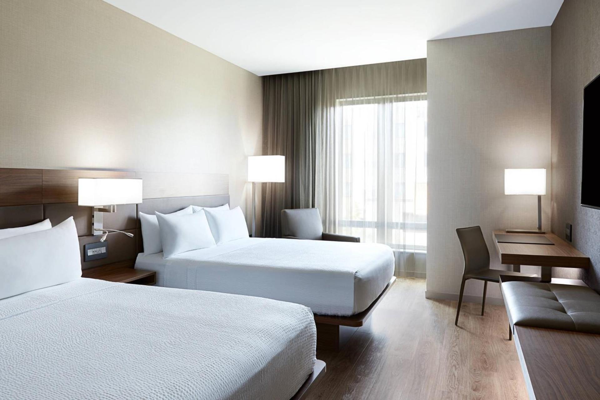 AC Hotel by Marriott Bloomington Mall of America photo 10