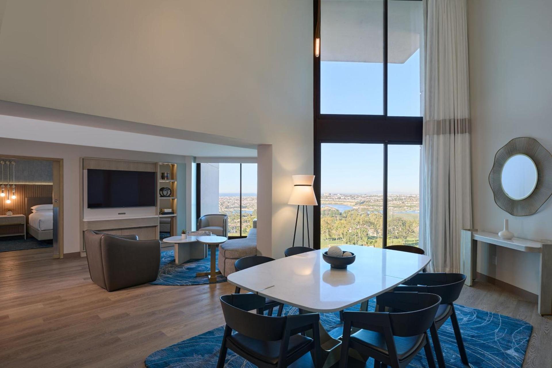VEA Newport Beach, a Marriott Resort & Spa photo 38