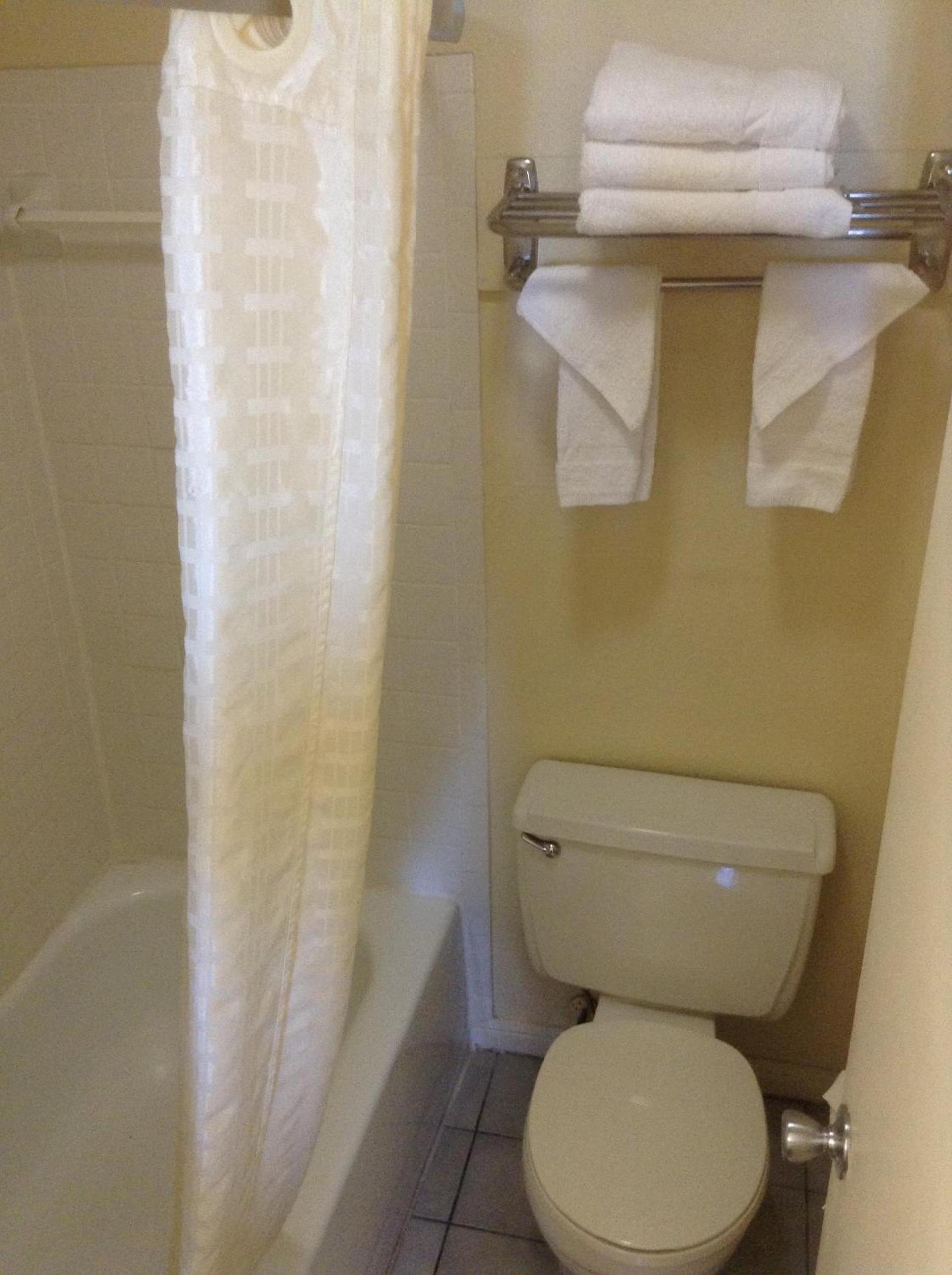 Super 8 by Wyndham New Orleans photo 20