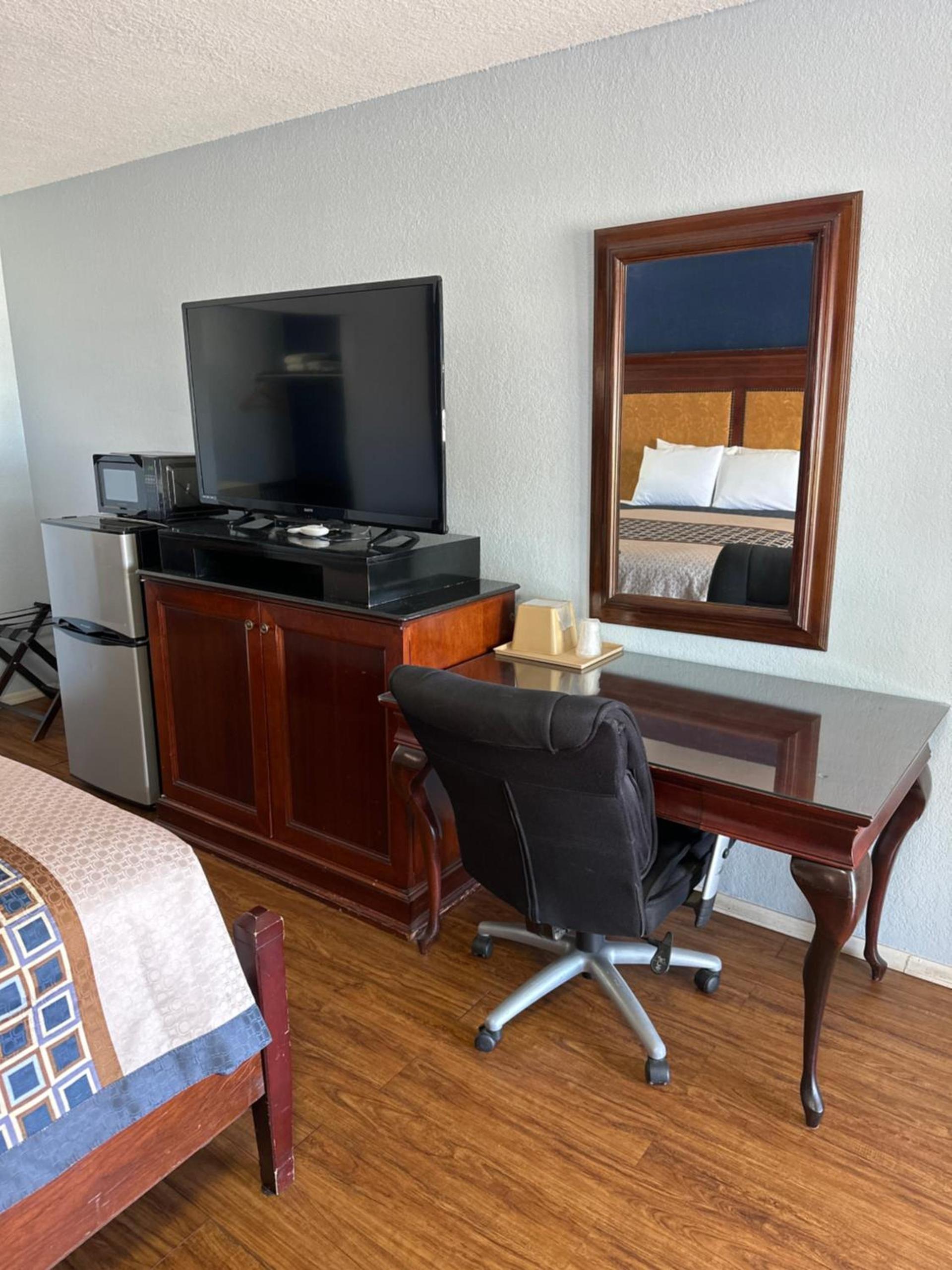 Tanglewood Motel photo 3