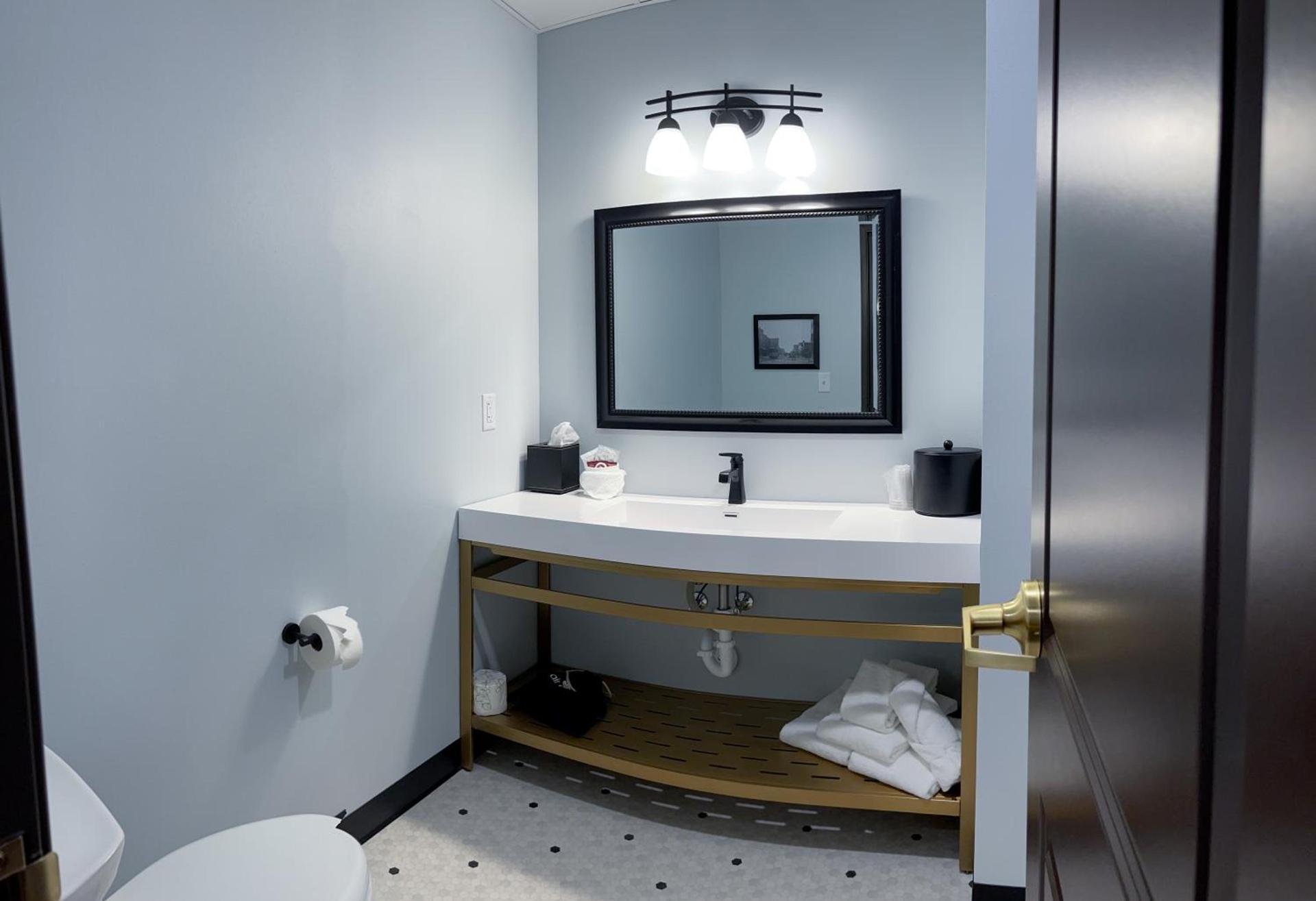 The Alonzo Ward Hotel photo 28